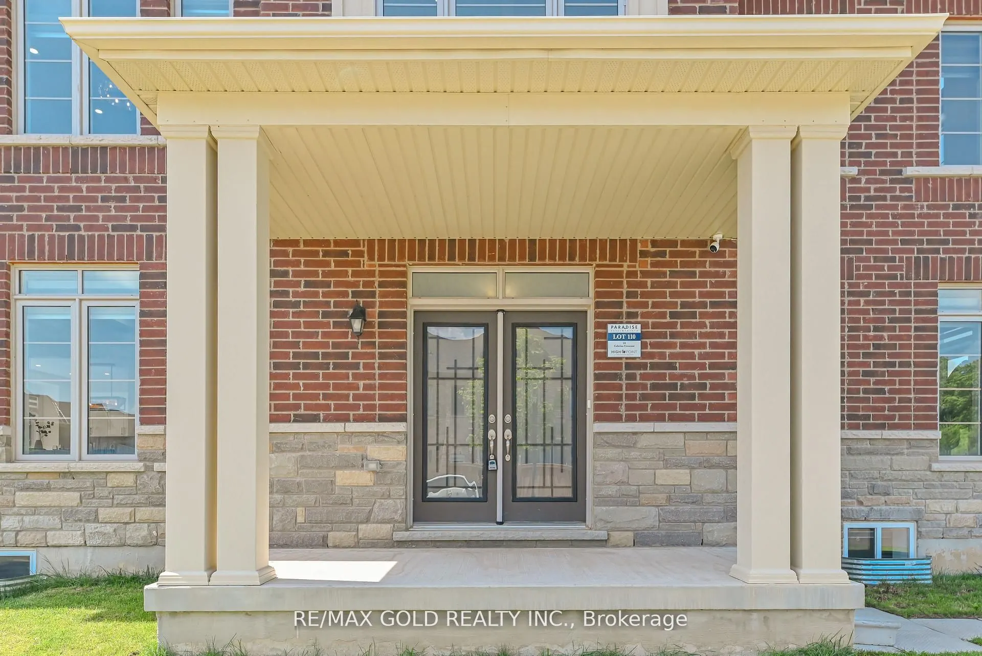 59 Cobriza Crescent
