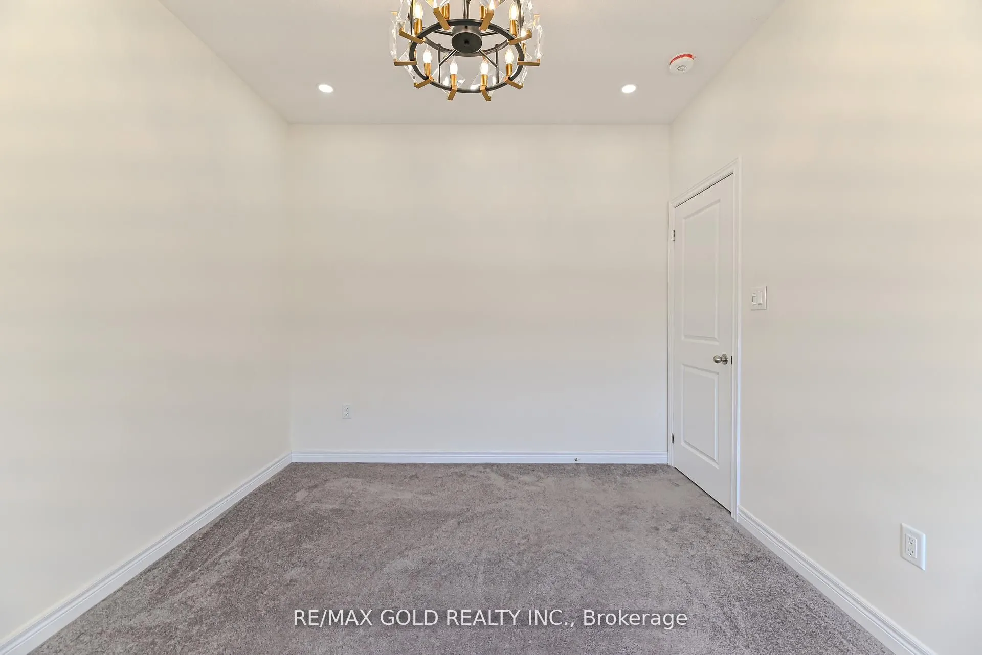 59 Cobriza Crescent