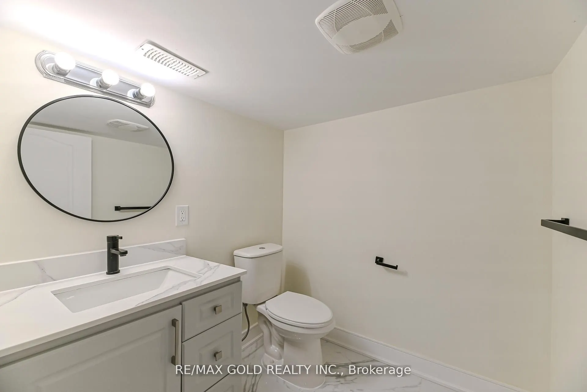 59 Cobriza Crescent