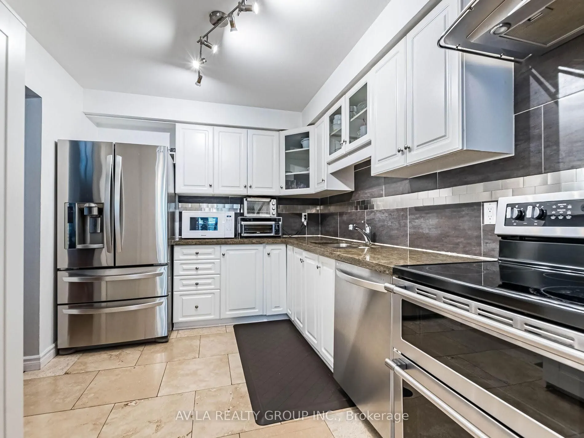 750 Burnhamthorpe Road E, #31