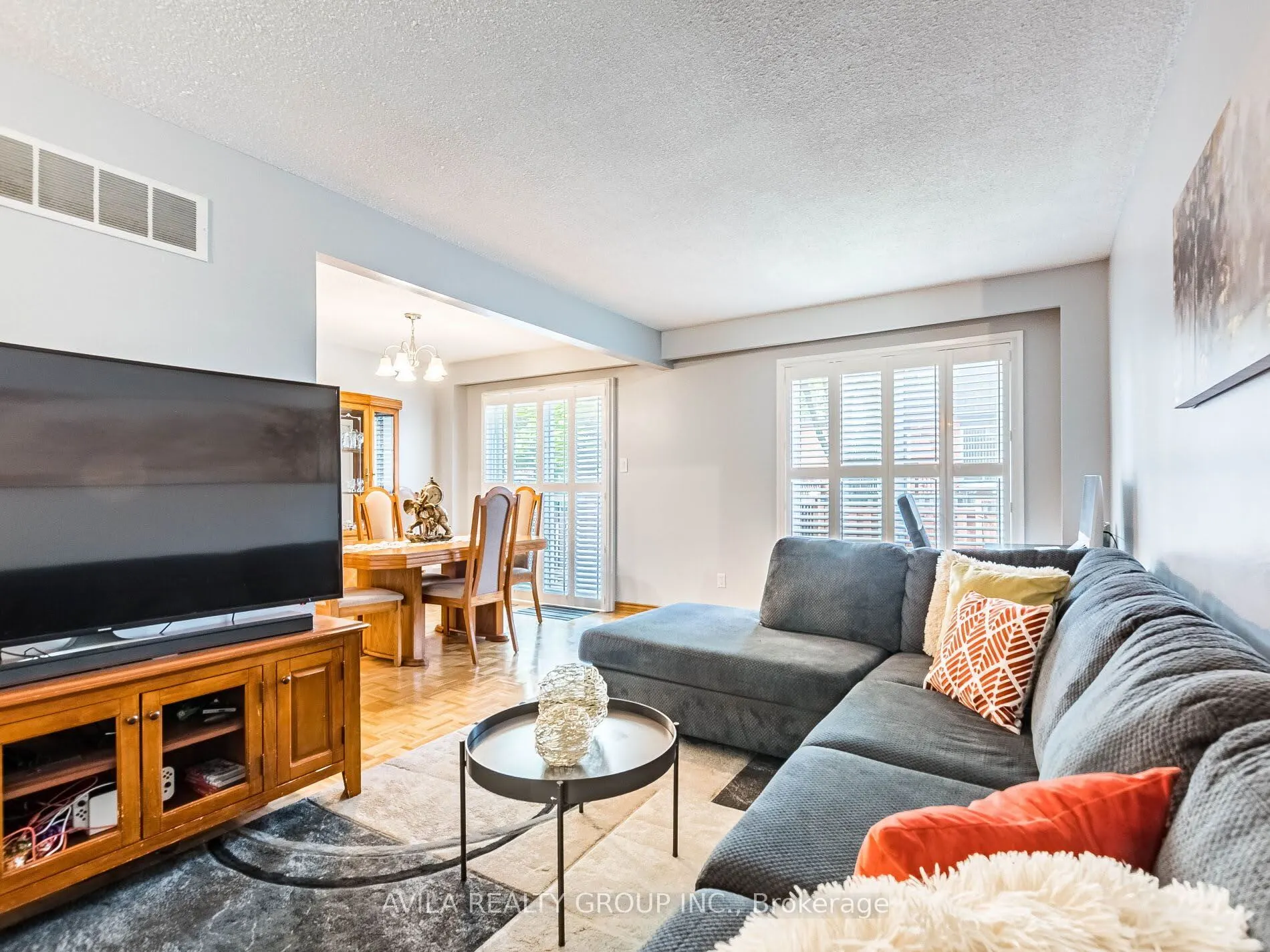 750 Burnhamthorpe Road E, #31