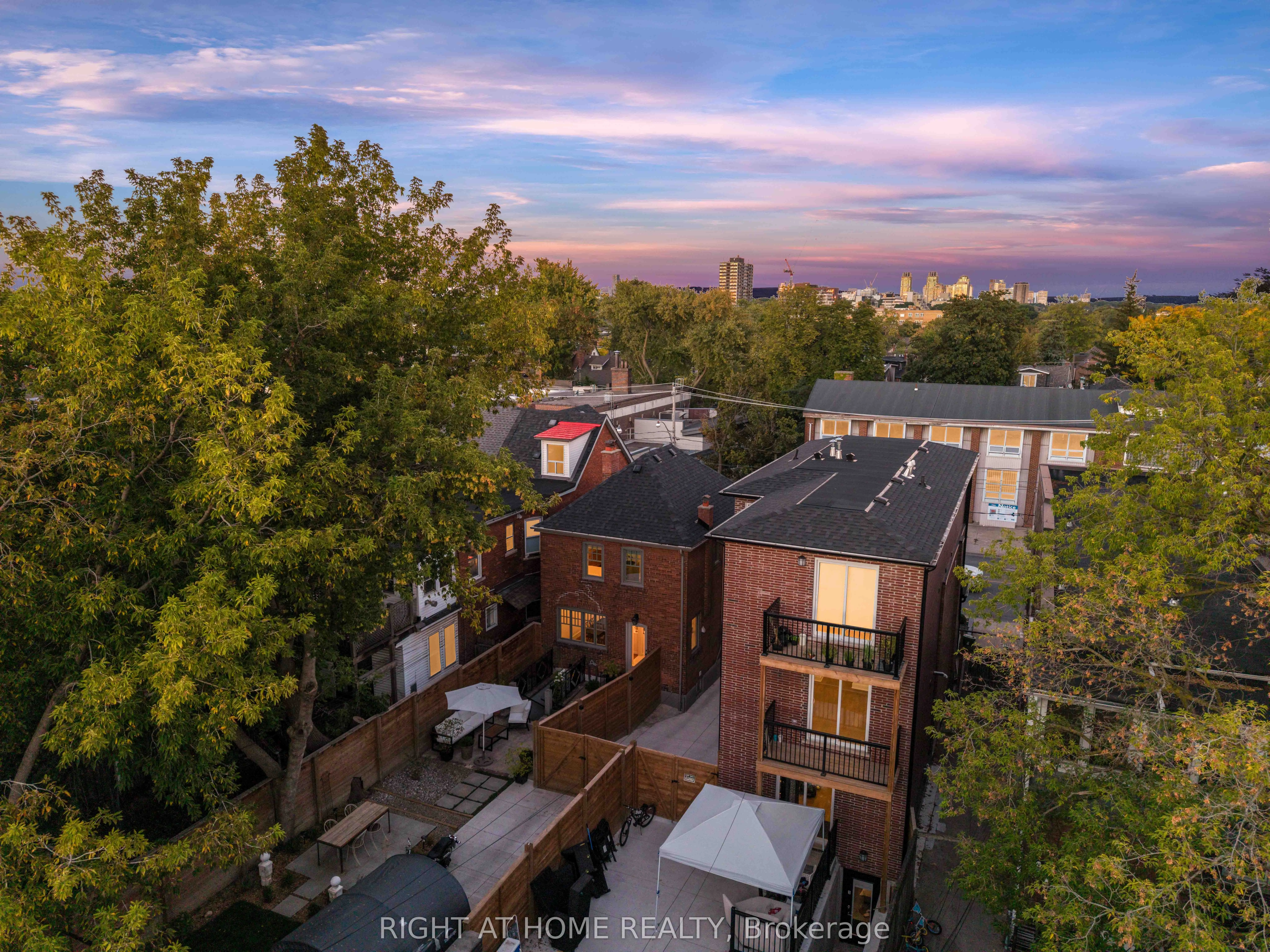1642 Dufferin Street