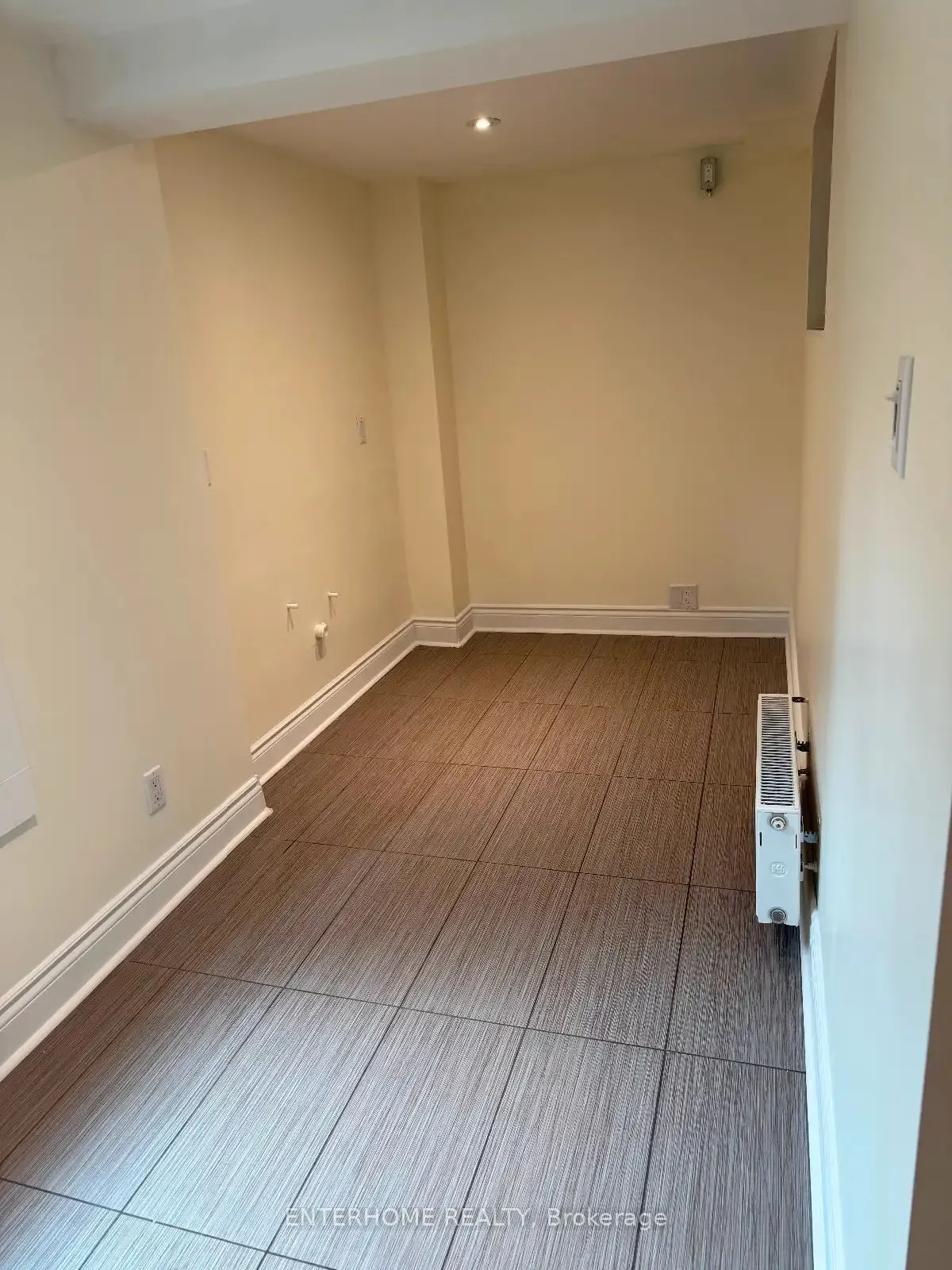 290 Roncesvalles Avenue, #unit b1 (basement)