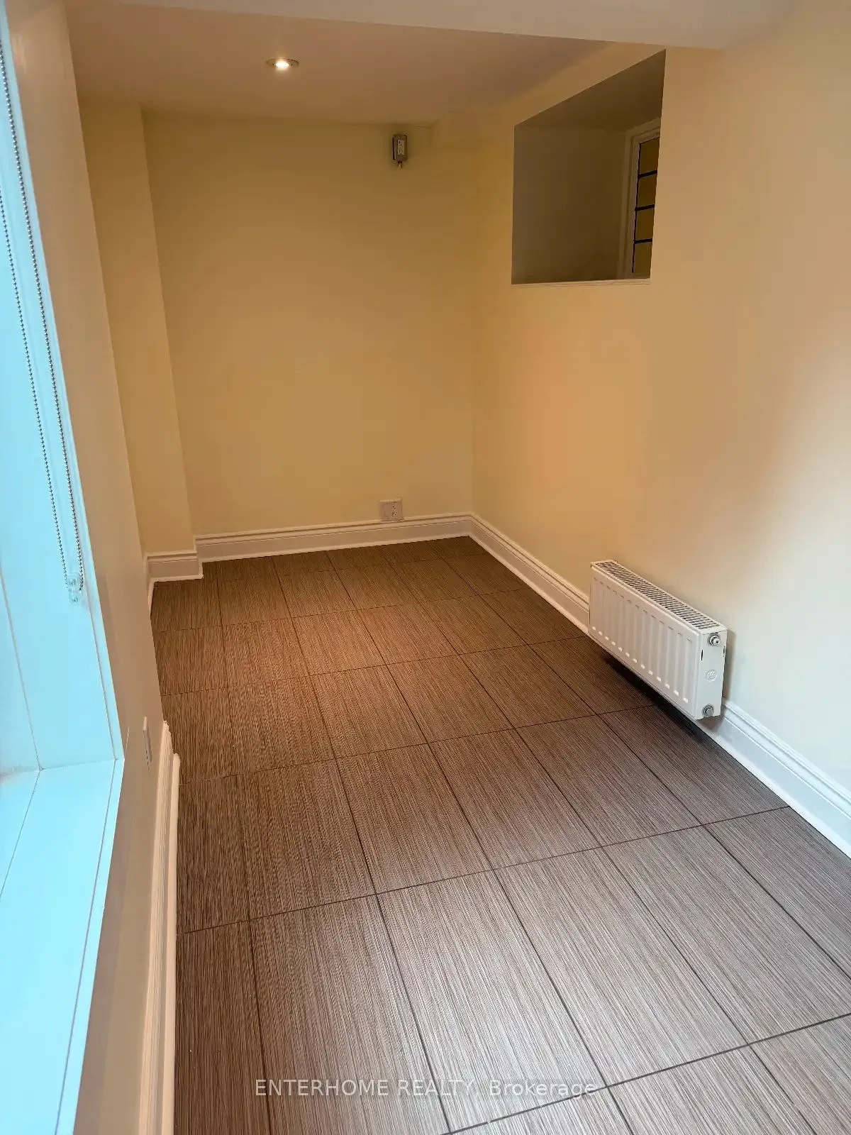 290 Roncesvalles Avenue, #unit b1 (basement)
