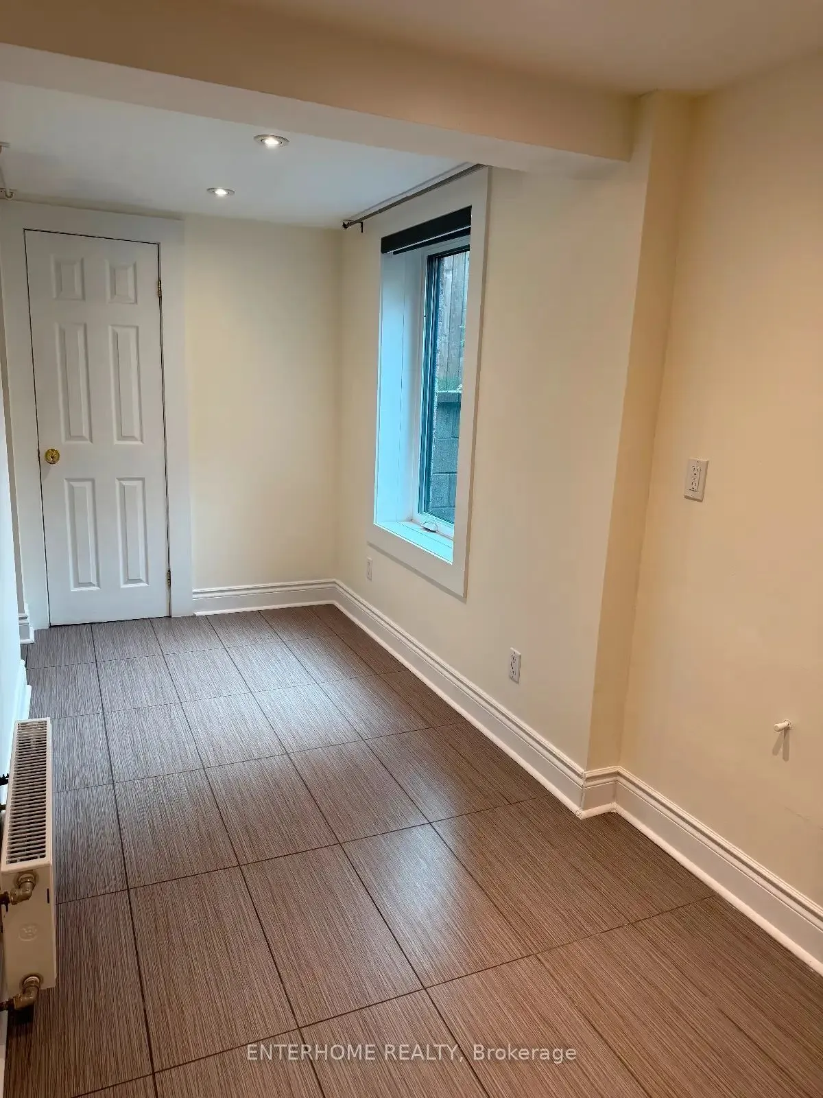 290 Roncesvalles Avenue, #unit b1 (basement)