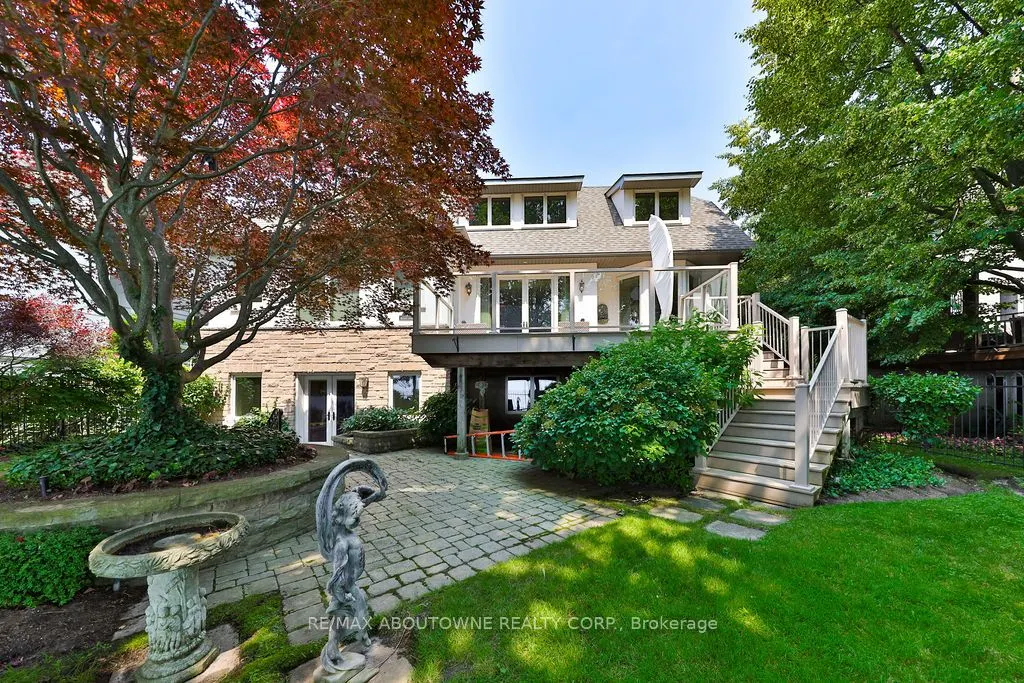 14 Holyrood Avenue
