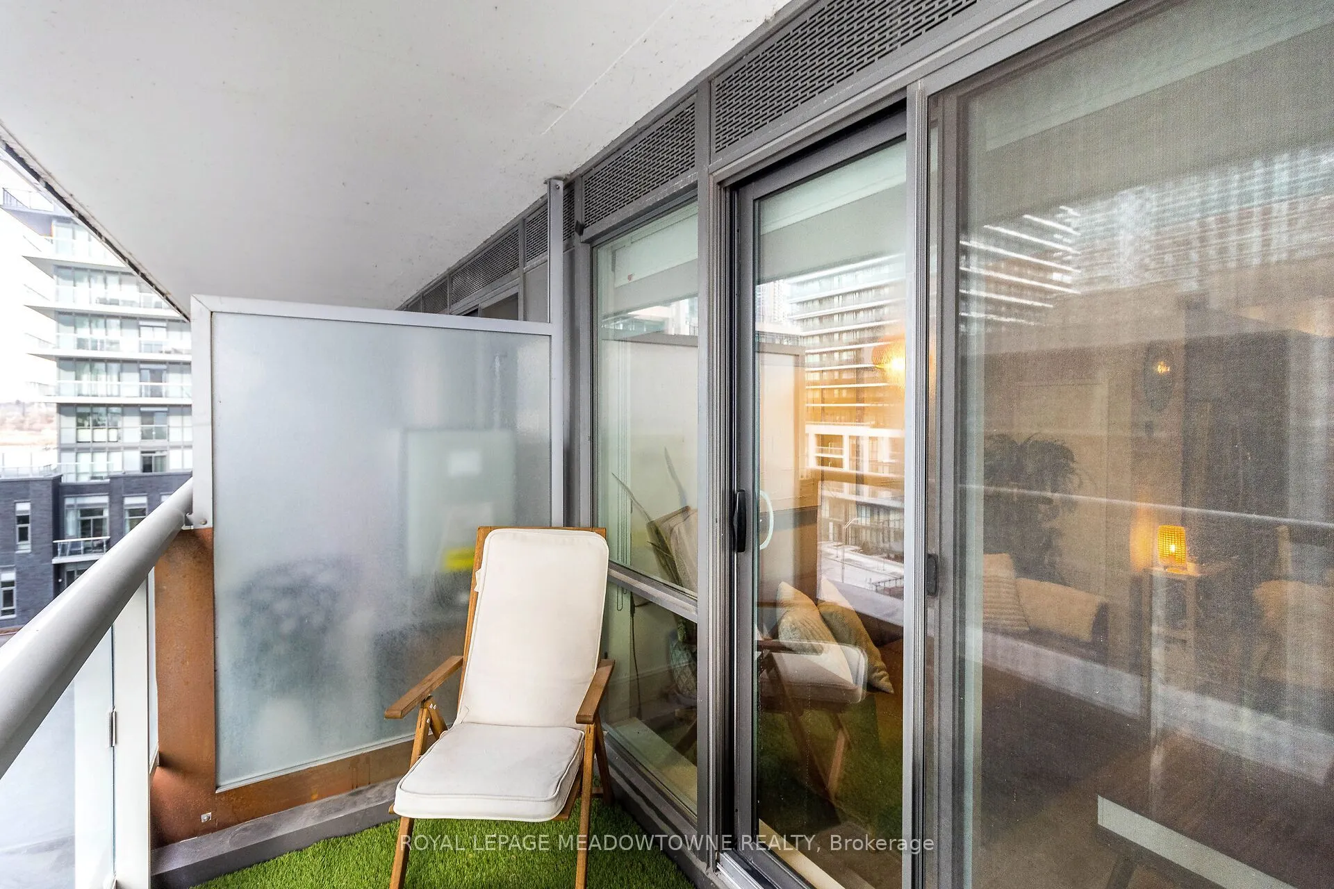 110 Marine Parade Drive, #606