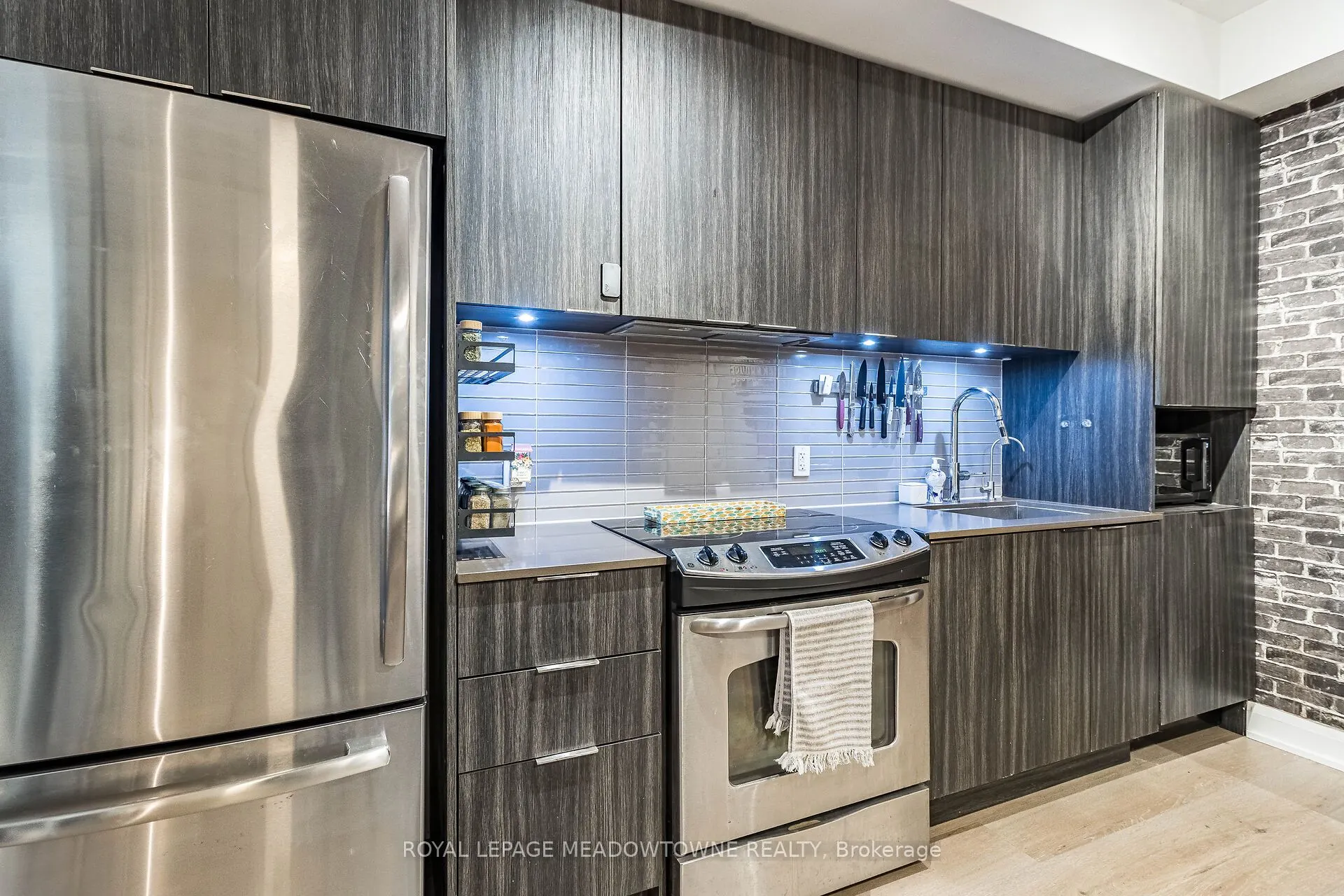 110 Marine Parade Drive, #606