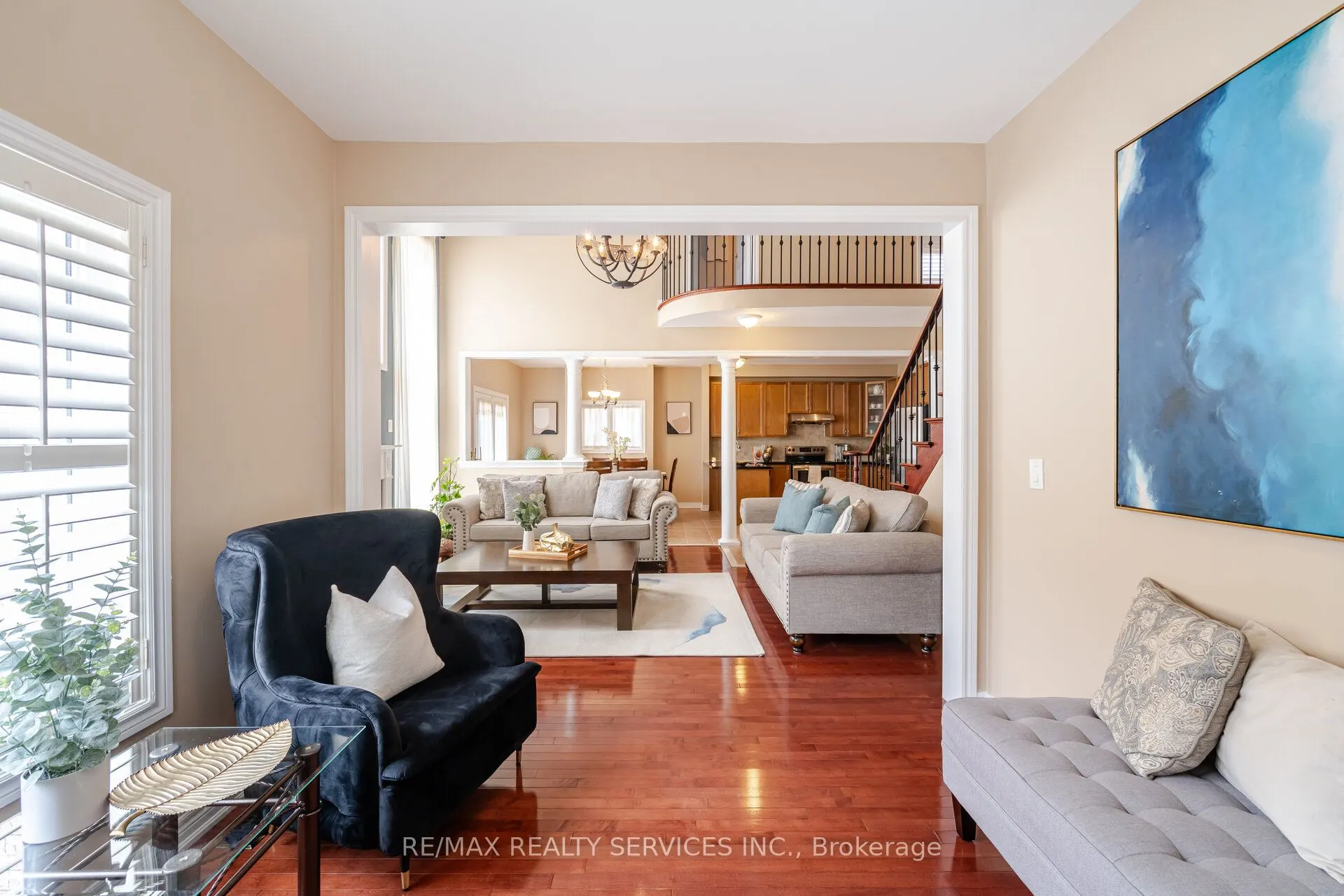 17 Regis Circle