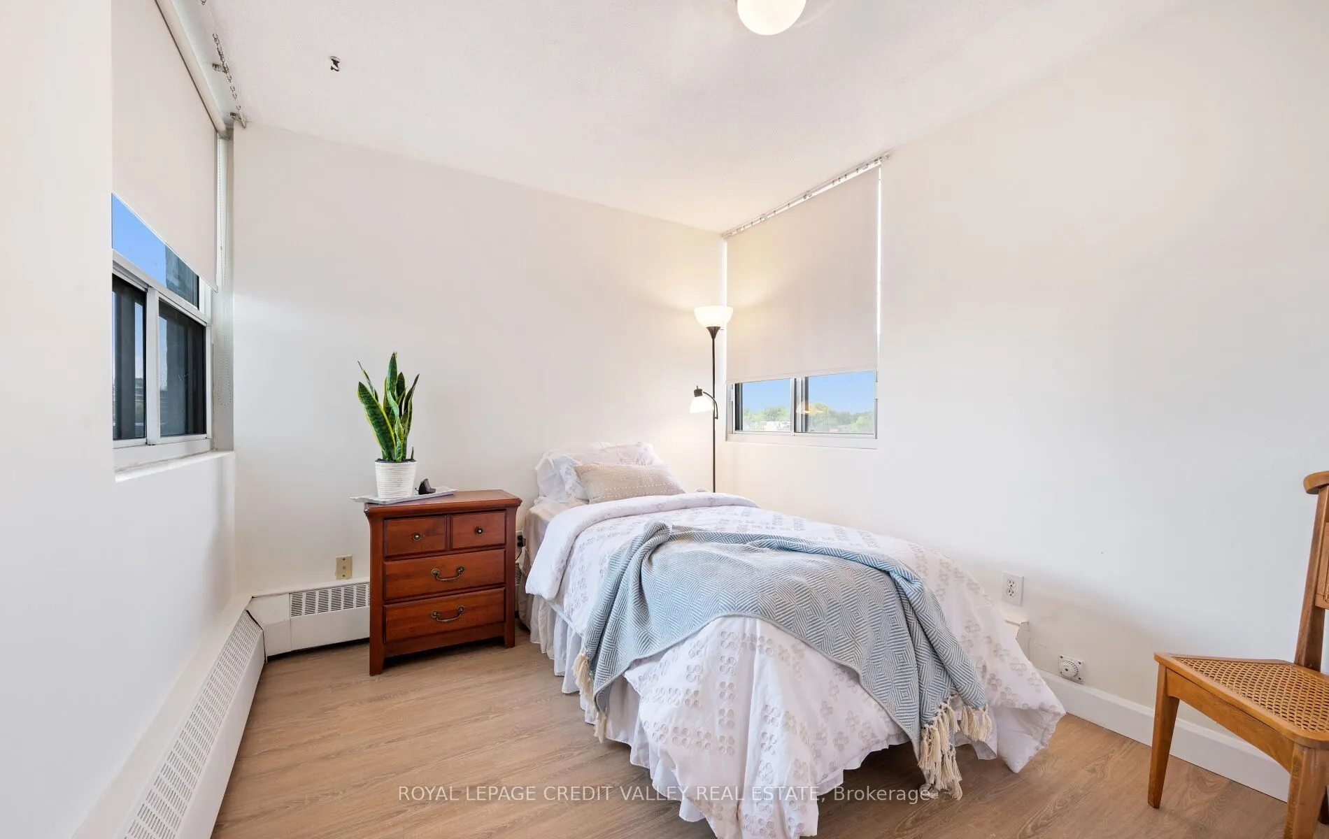 2263 Marine Drive, #601