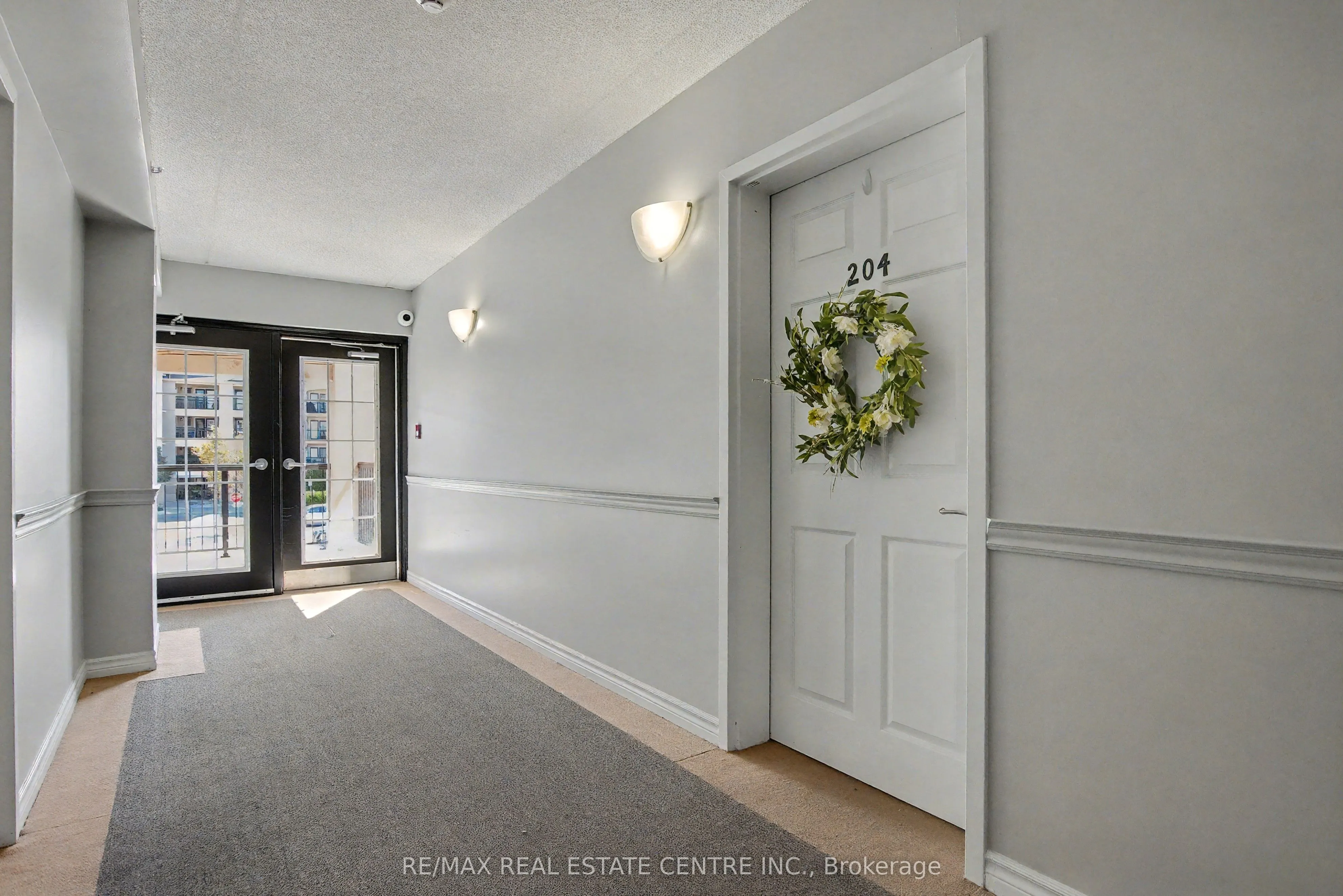 1380 Main Street E, #204