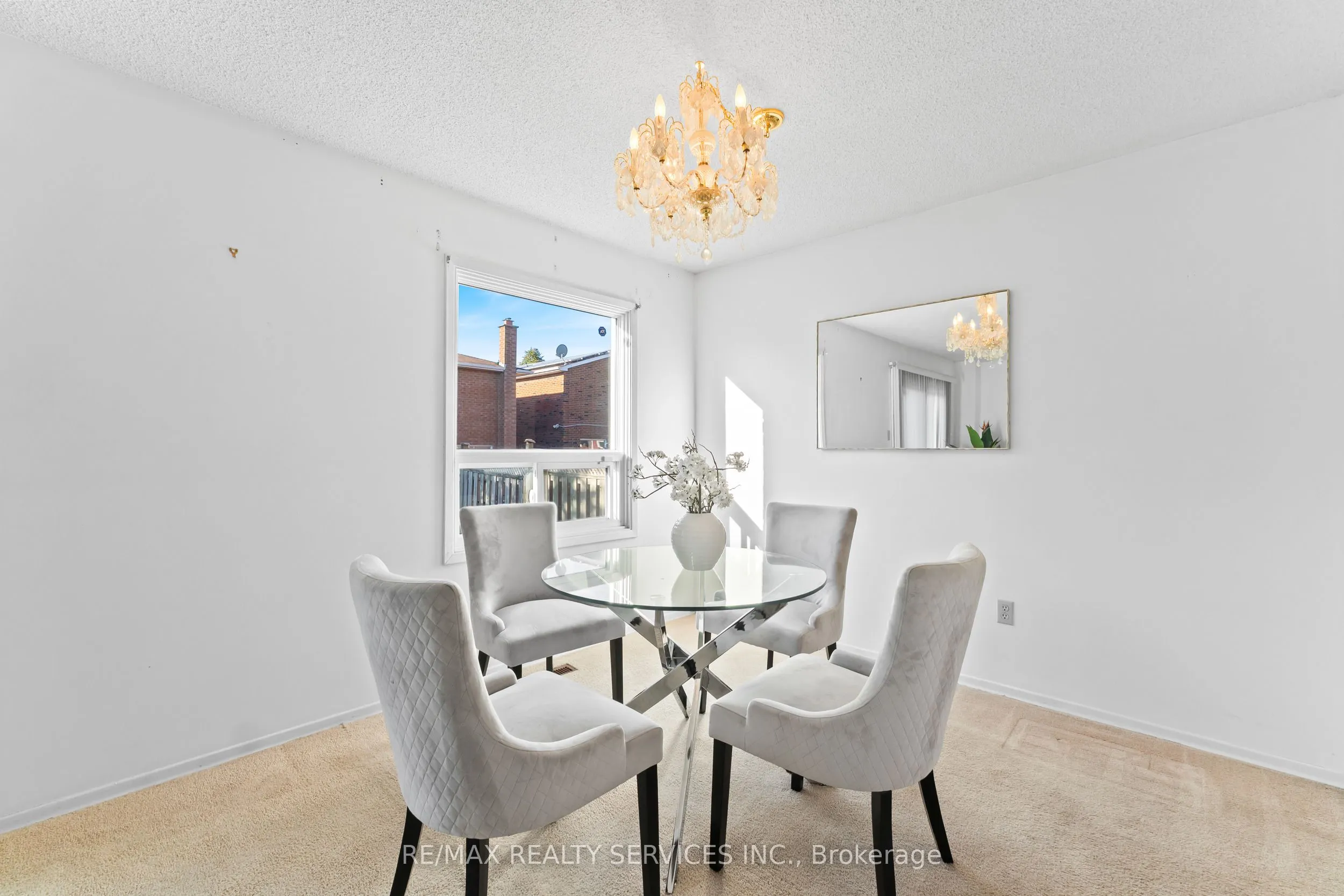 67 Wildercroft Avenue