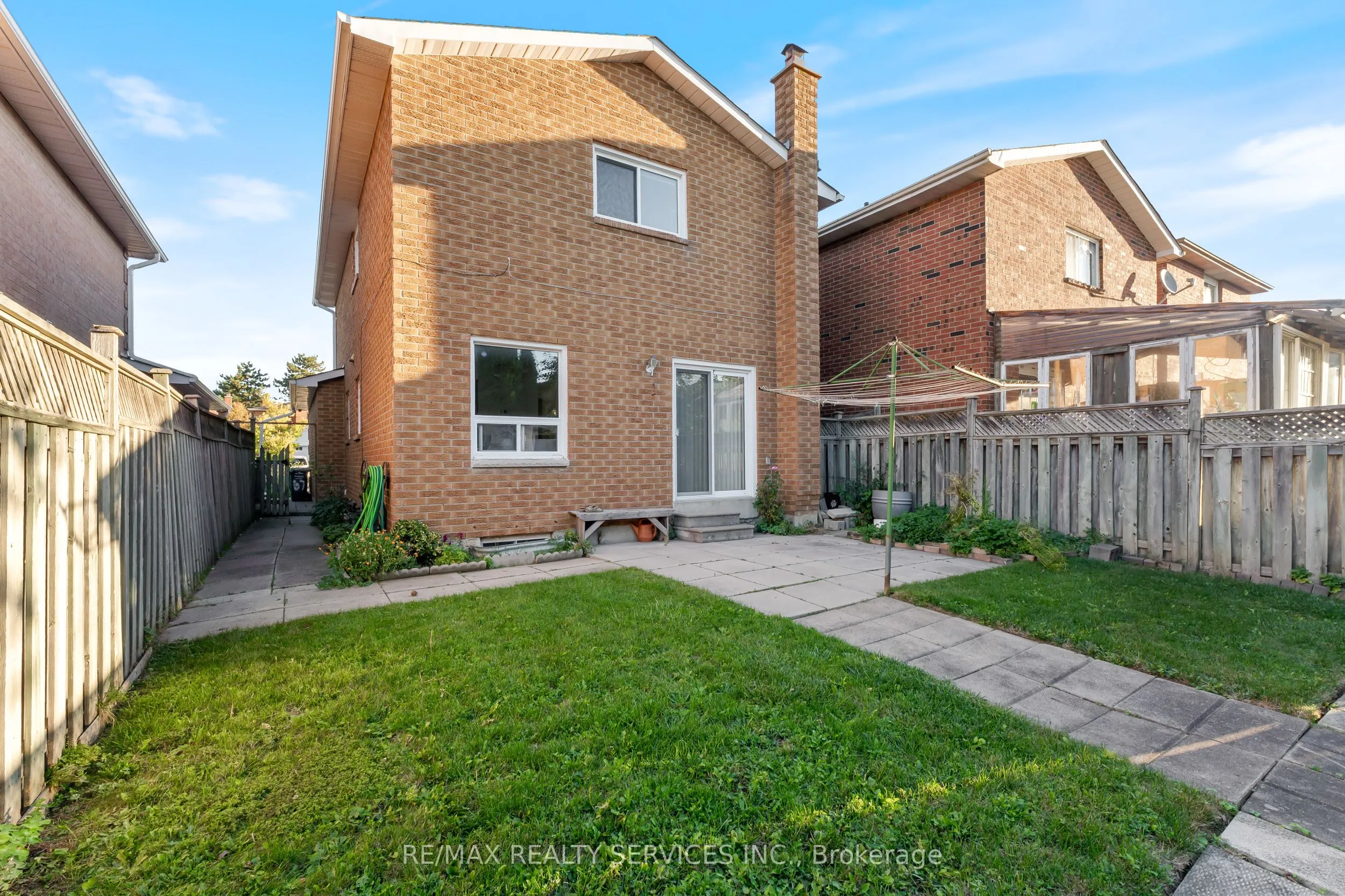 67 Wildercroft Avenue