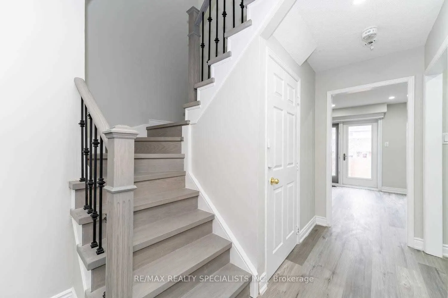 10 Sandmere Avenue, #Upper