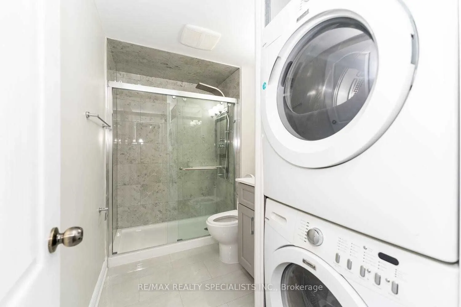 10 Sandmere Avenue, #Upper