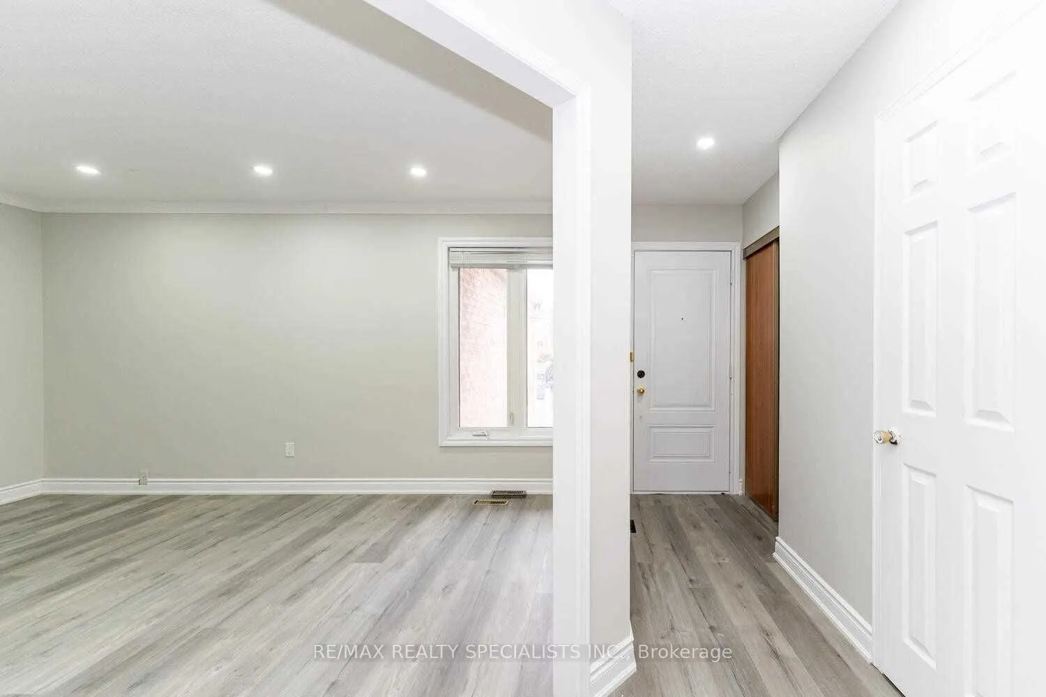 10 Sandmere Avenue, #Upper