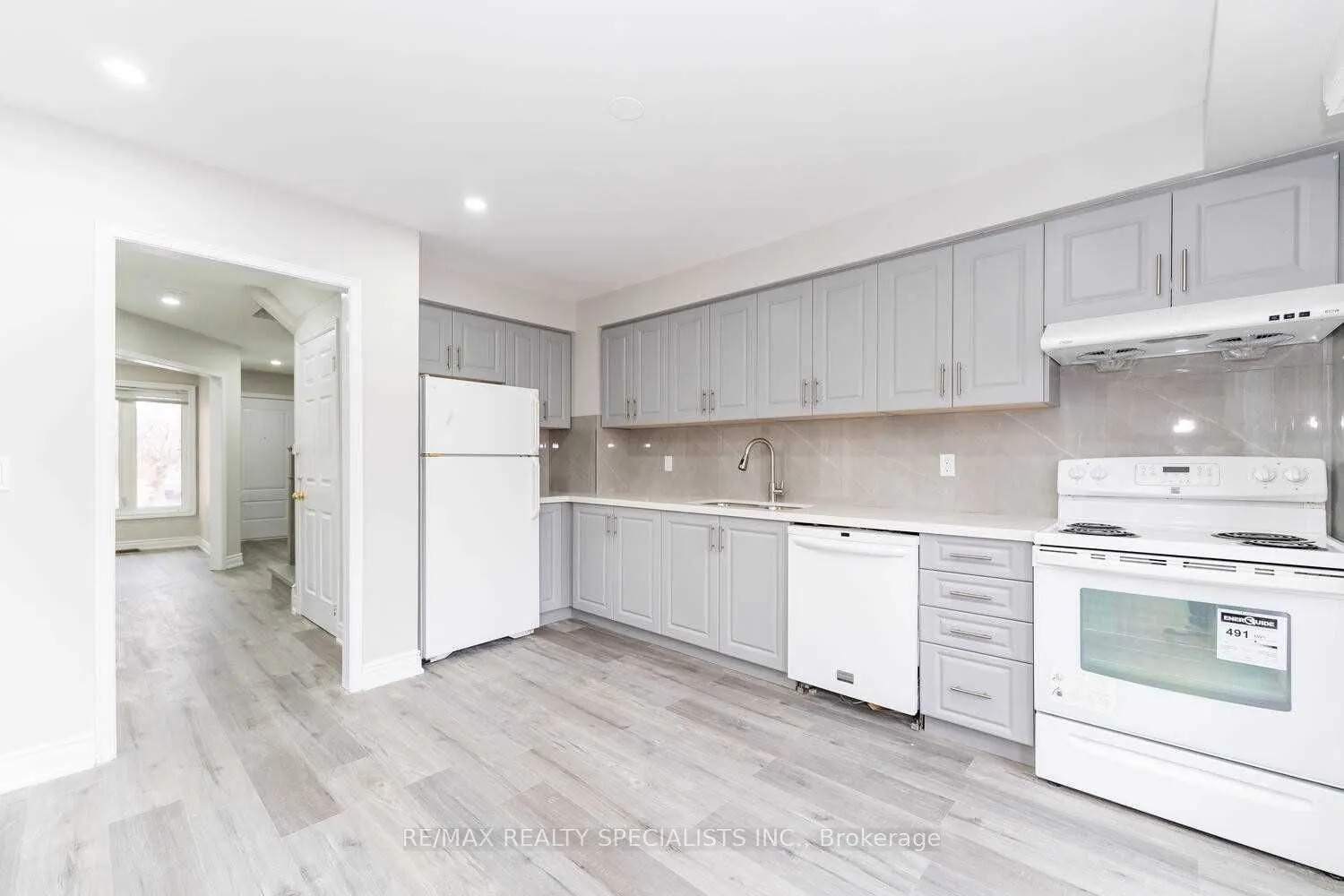 10 Sandmere Avenue, #Upper