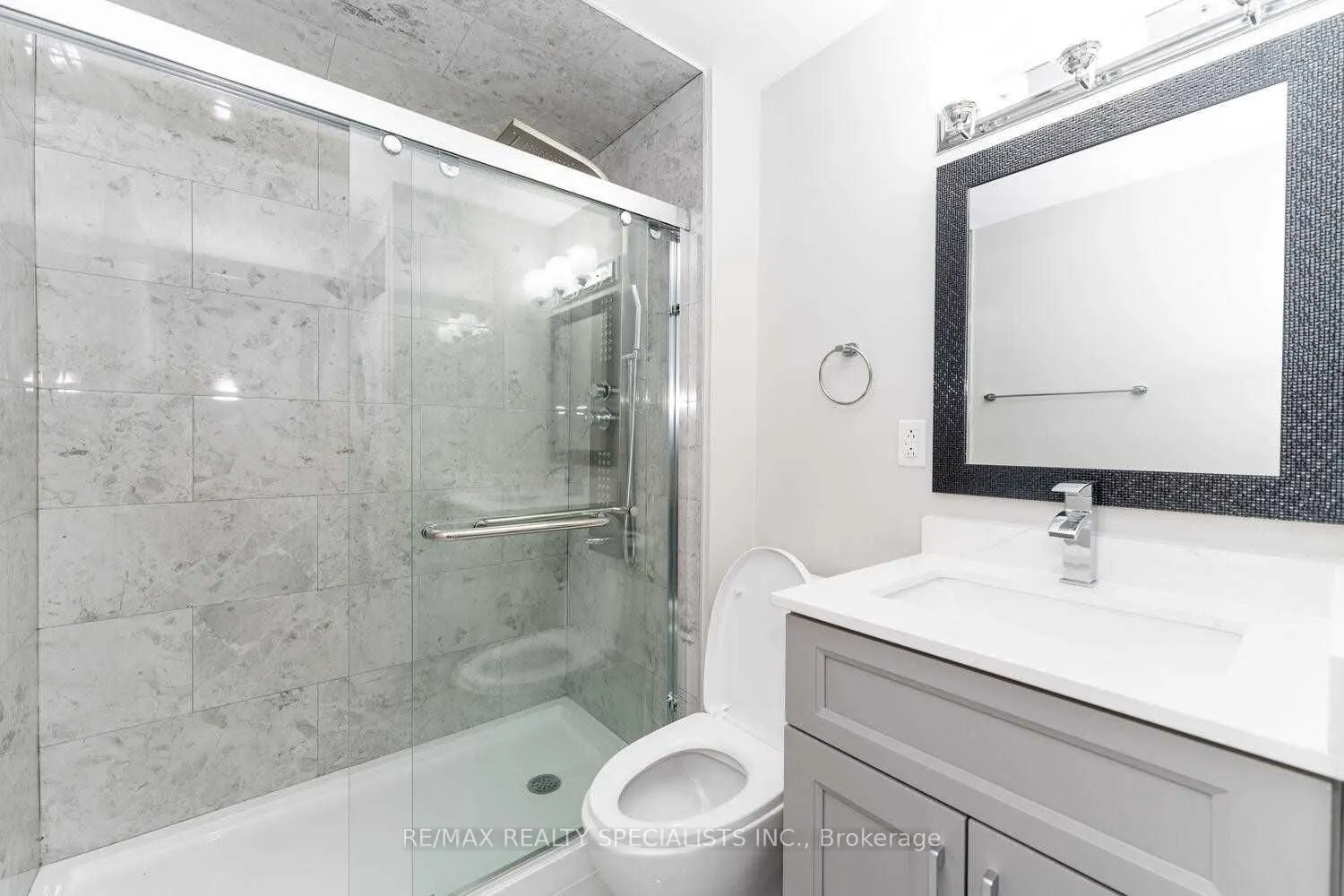10 Sandmere Avenue, #Upper