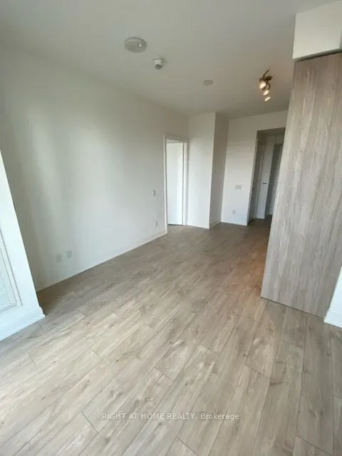 70 ANNIE CRAIG Drive, #1810