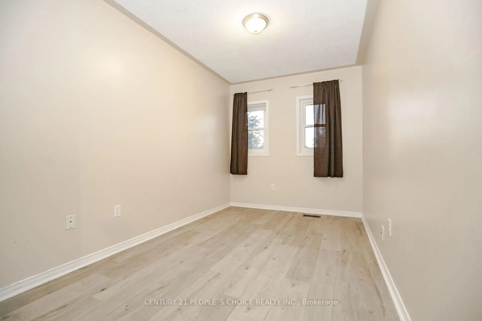 17 Caruso Drive