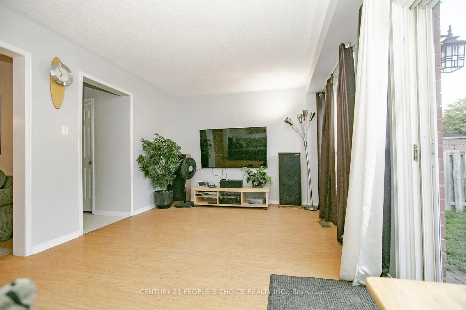 17 Caruso Drive