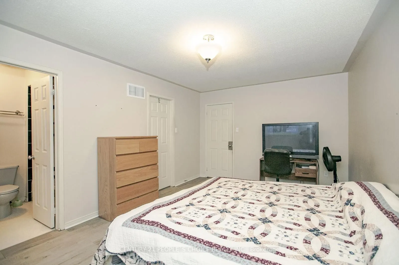 17 Caruso Drive
