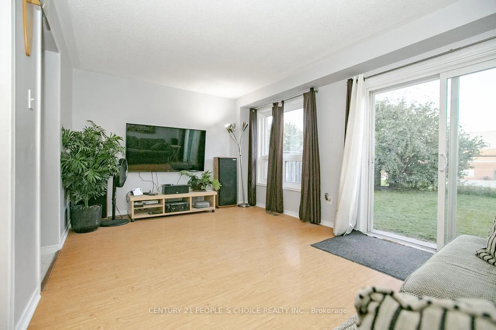 17 Caruso Drive