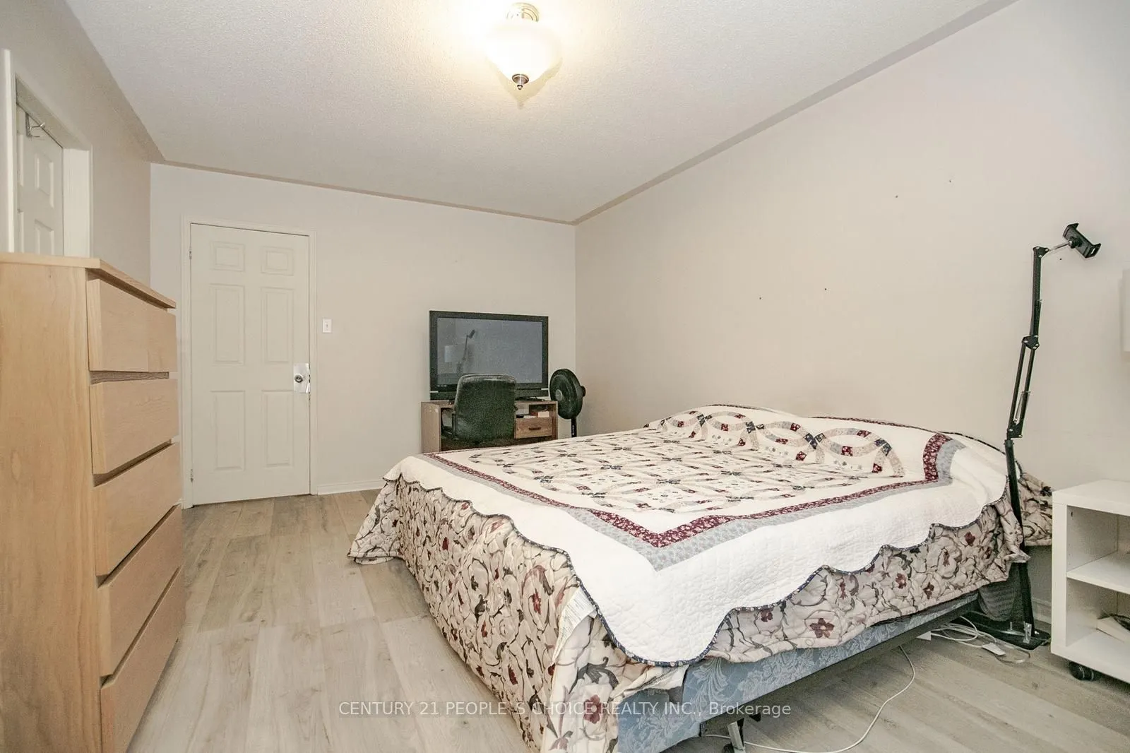 17 Caruso Drive