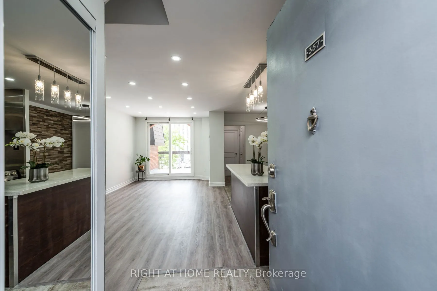 1395 Williamsport Drive, #357