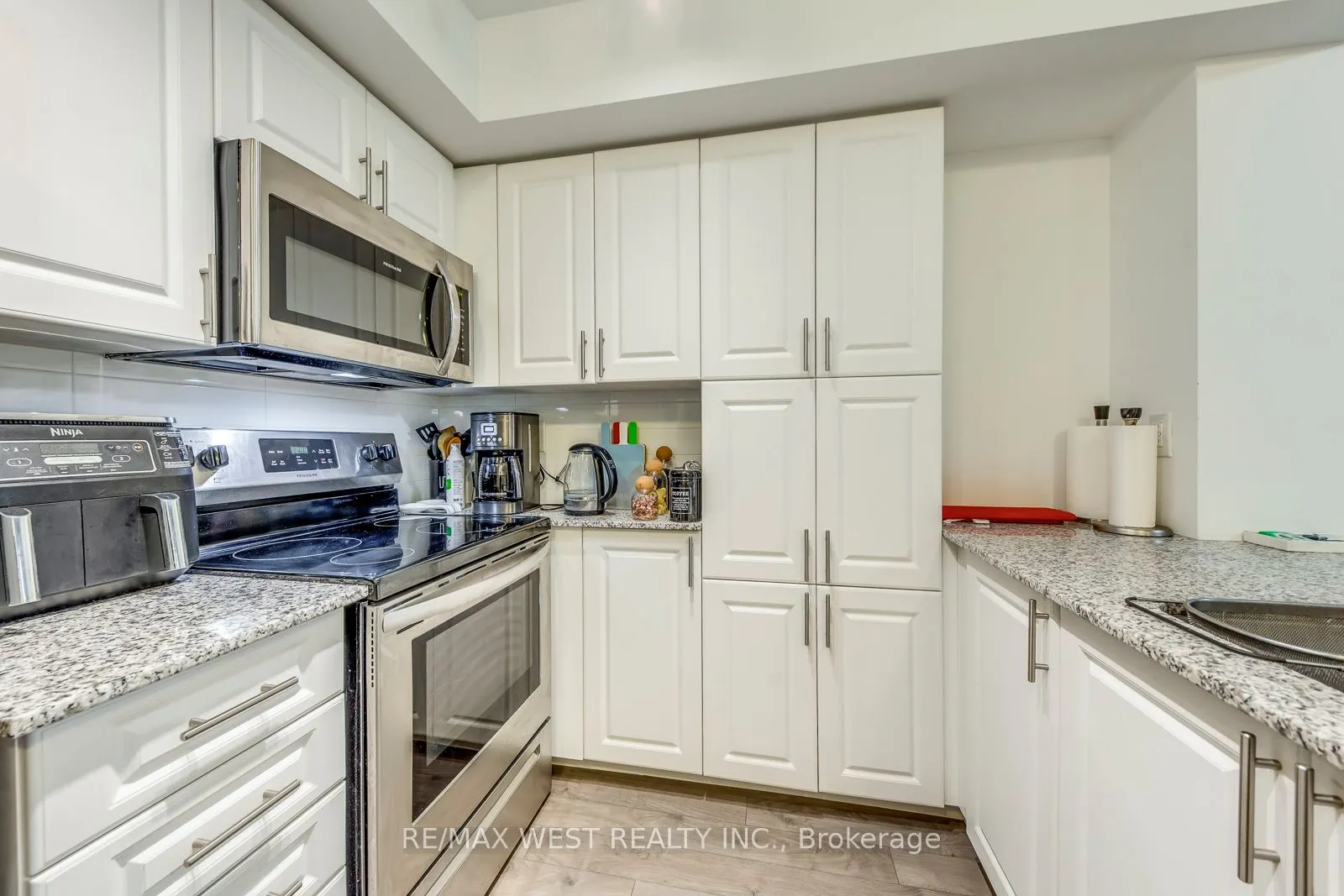 3091 Dufferin Street, #435