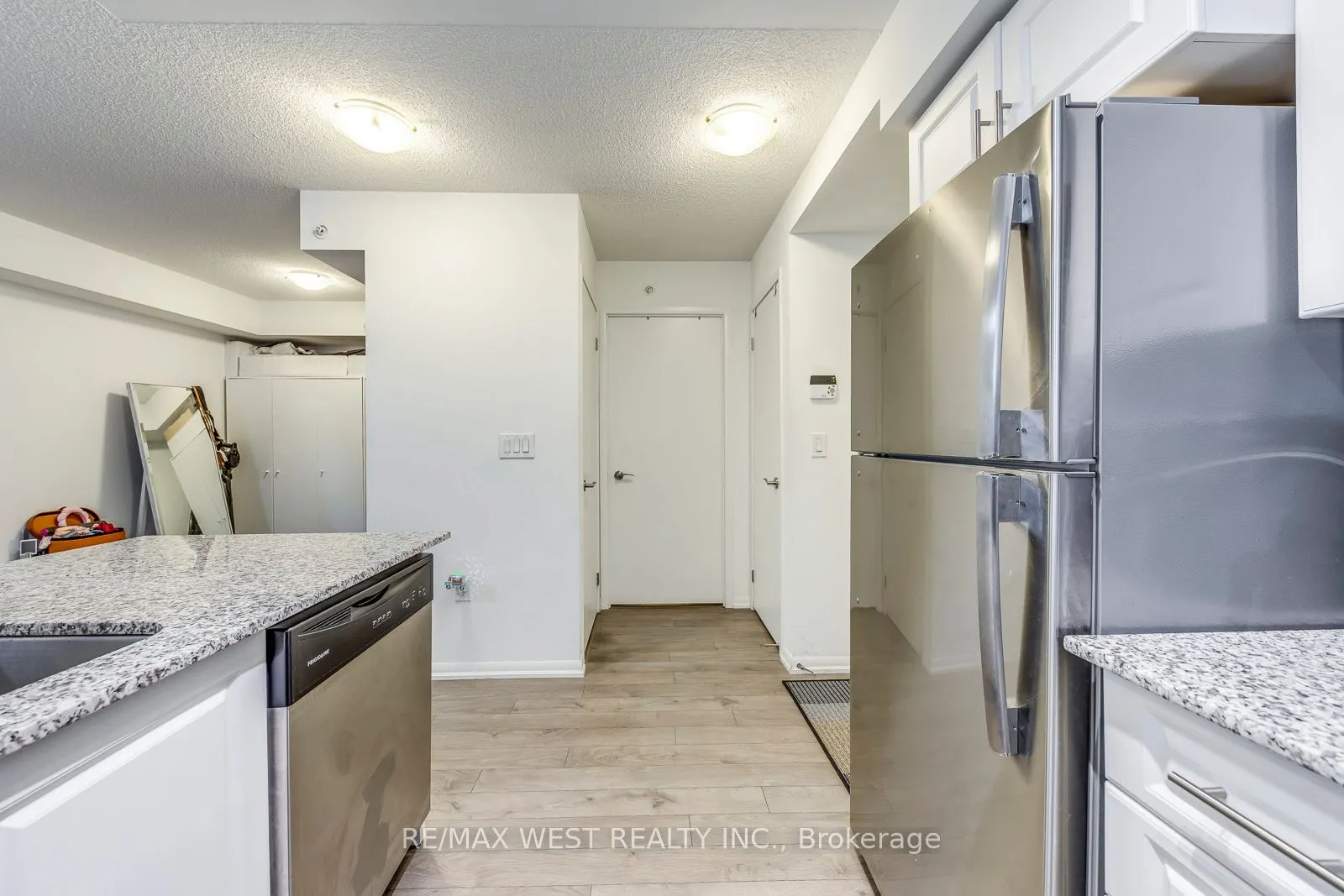 3091 Dufferin Street, #435