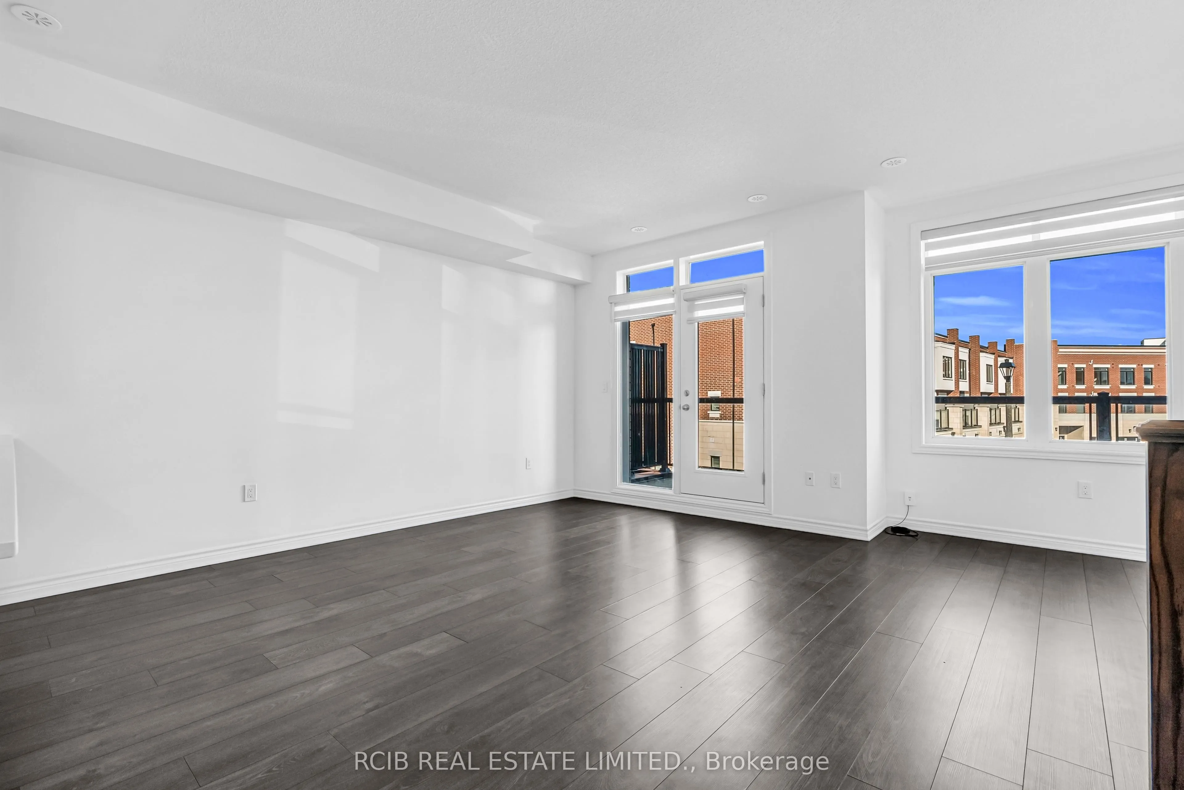 7 Tiveron Avenue