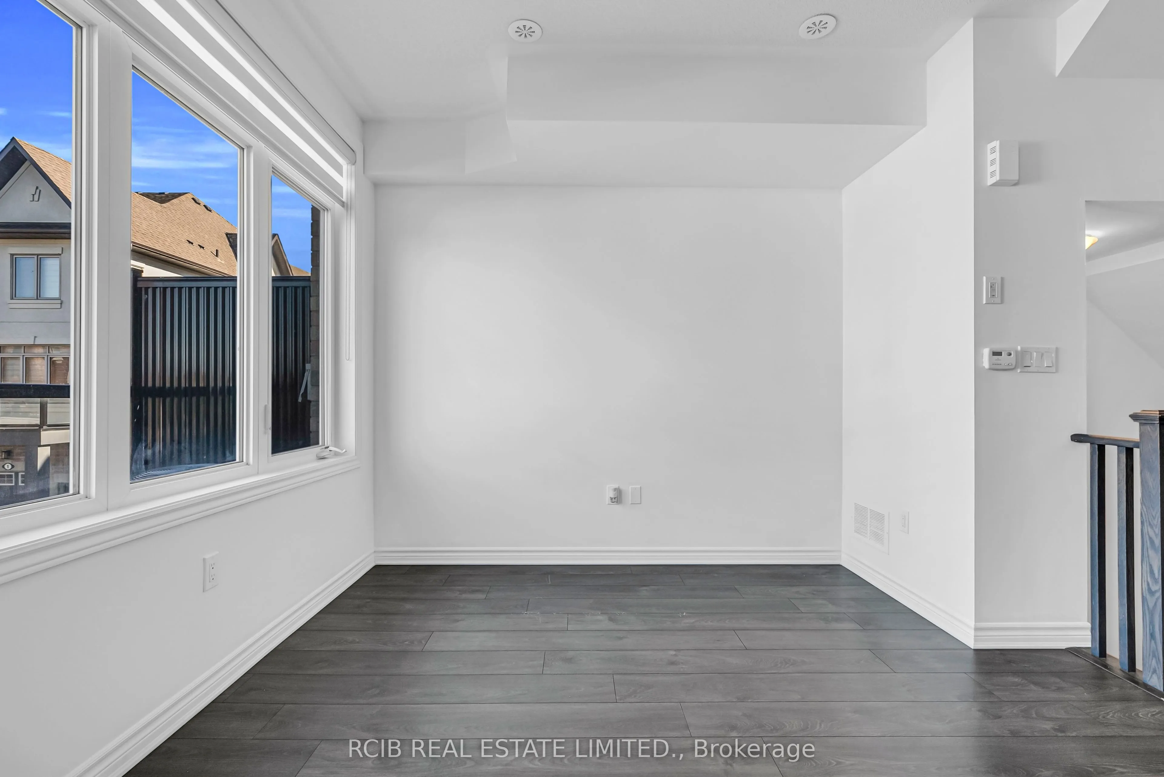 7 Tiveron Avenue