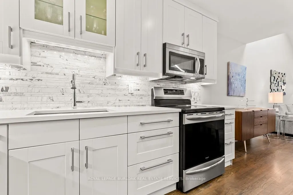 2350 New Street, #33