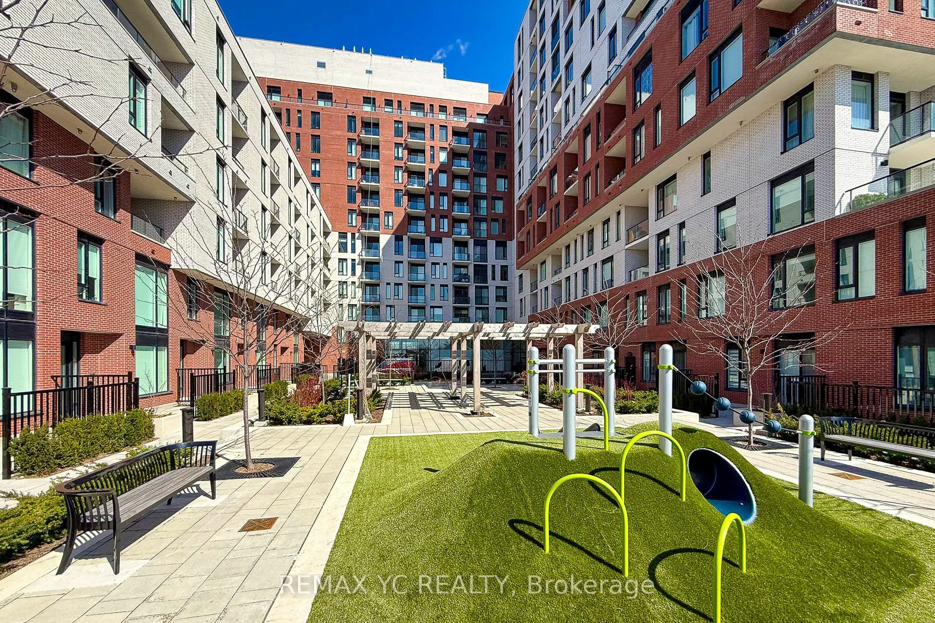 3100 Keele Street, #803