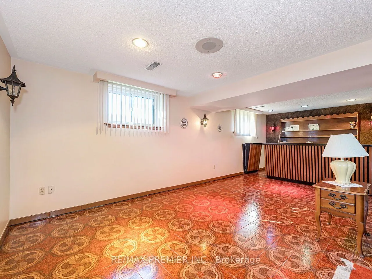 33 Clair Road