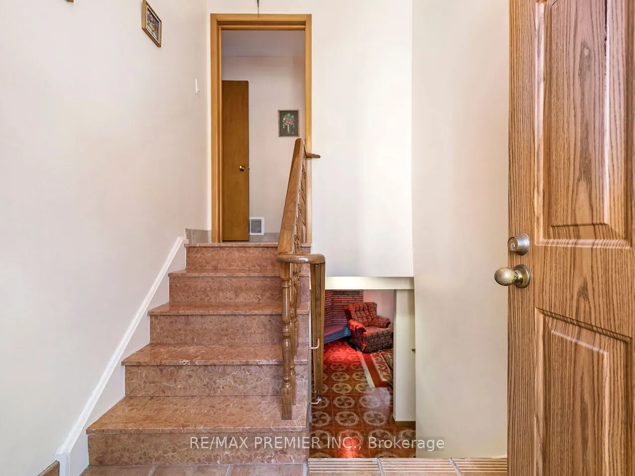 33 Clair Road