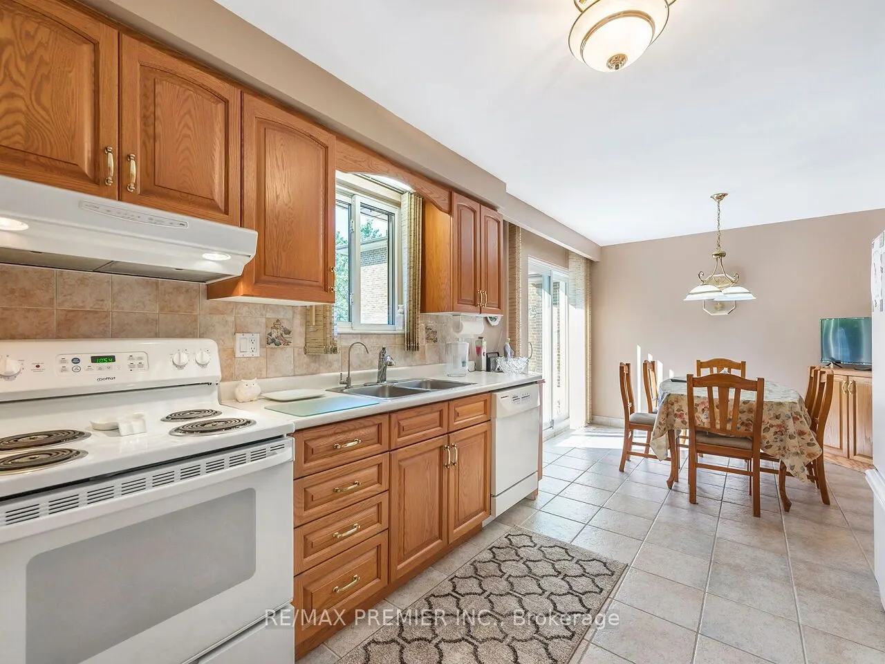 33 Clair Road
