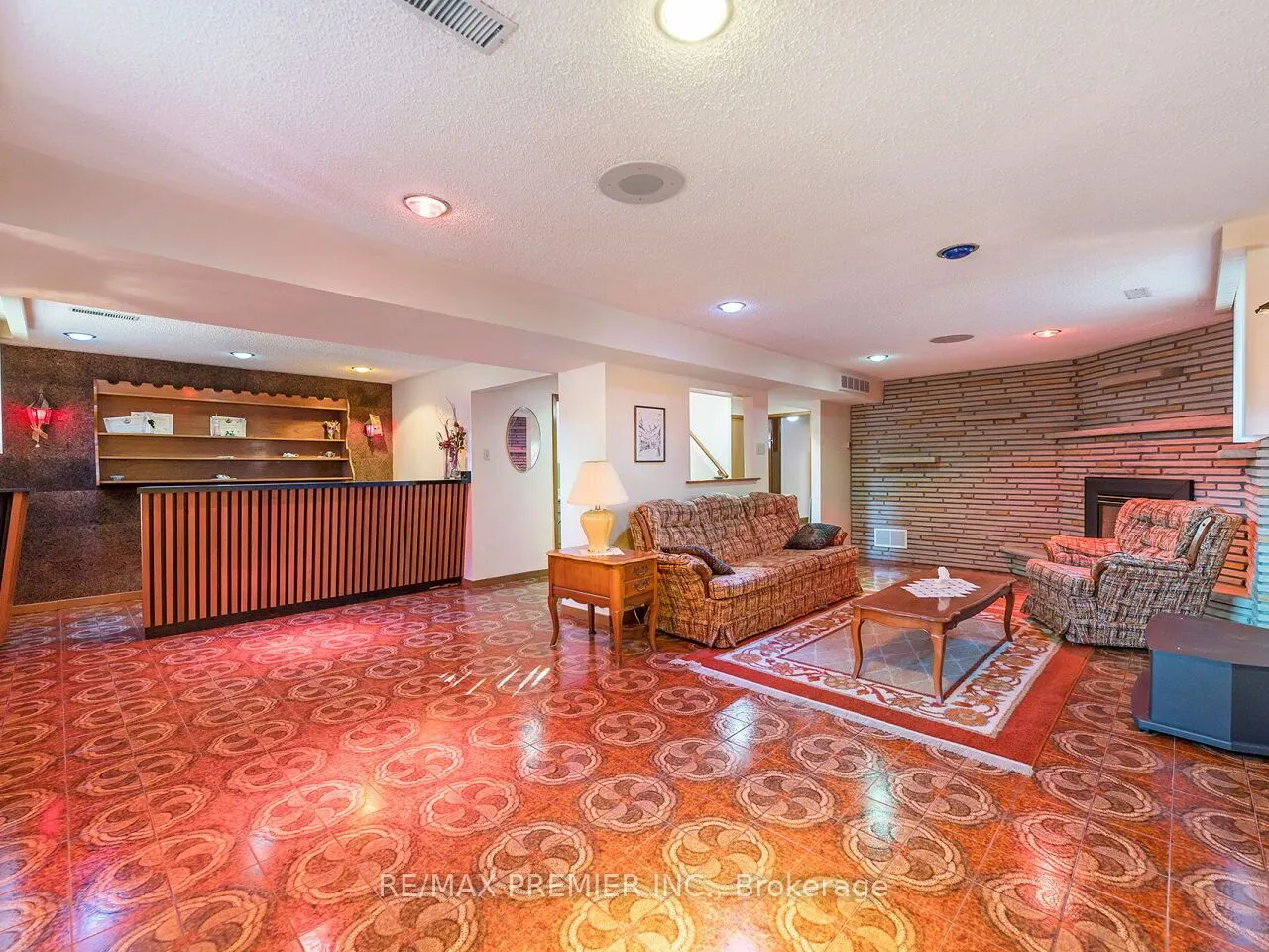 33 Clair Road