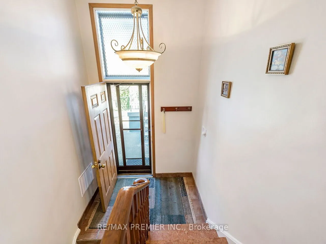 33 Clair Road