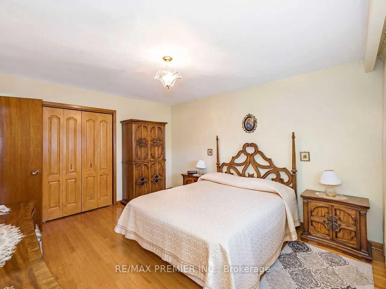 33 Clair Road