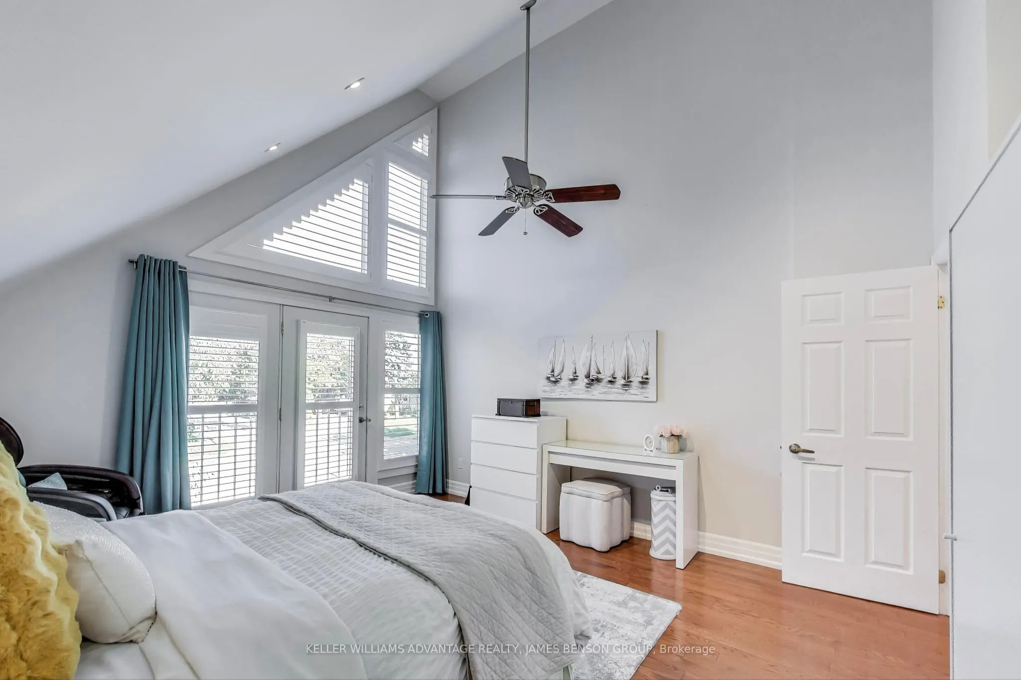 1188 Mineola Gardens
