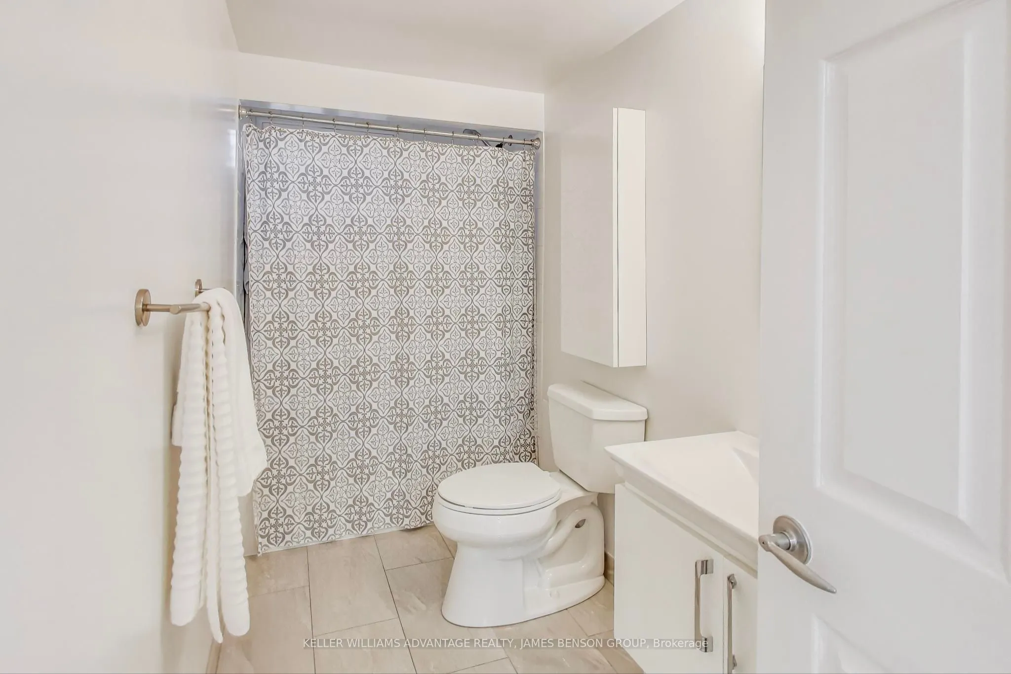 1188 Mineola Gardens