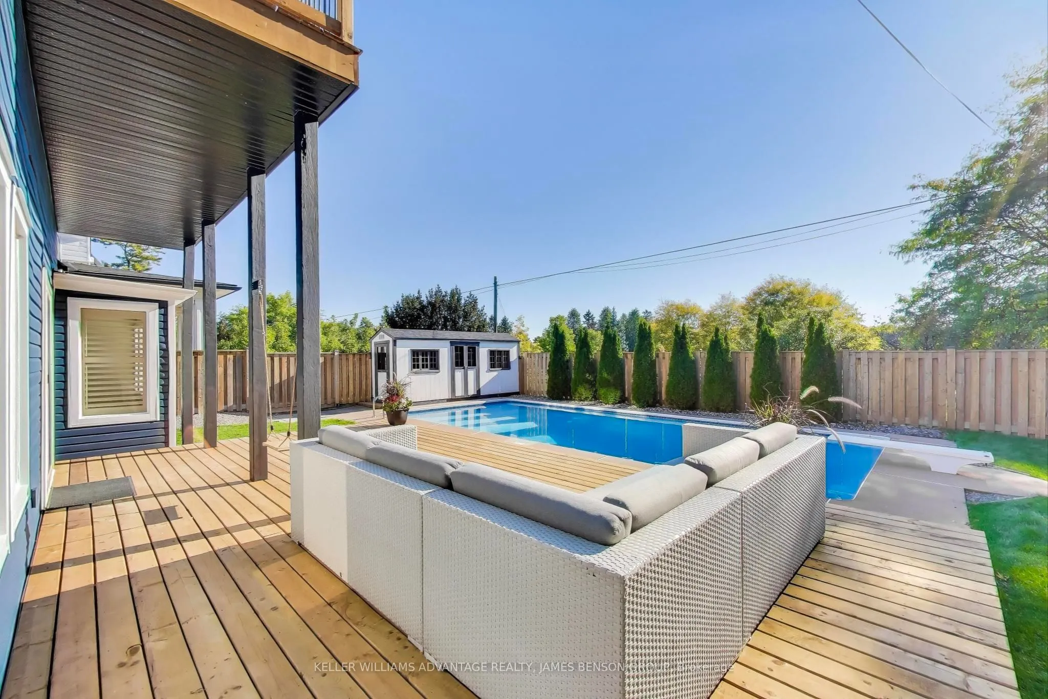 1188 Mineola Gardens