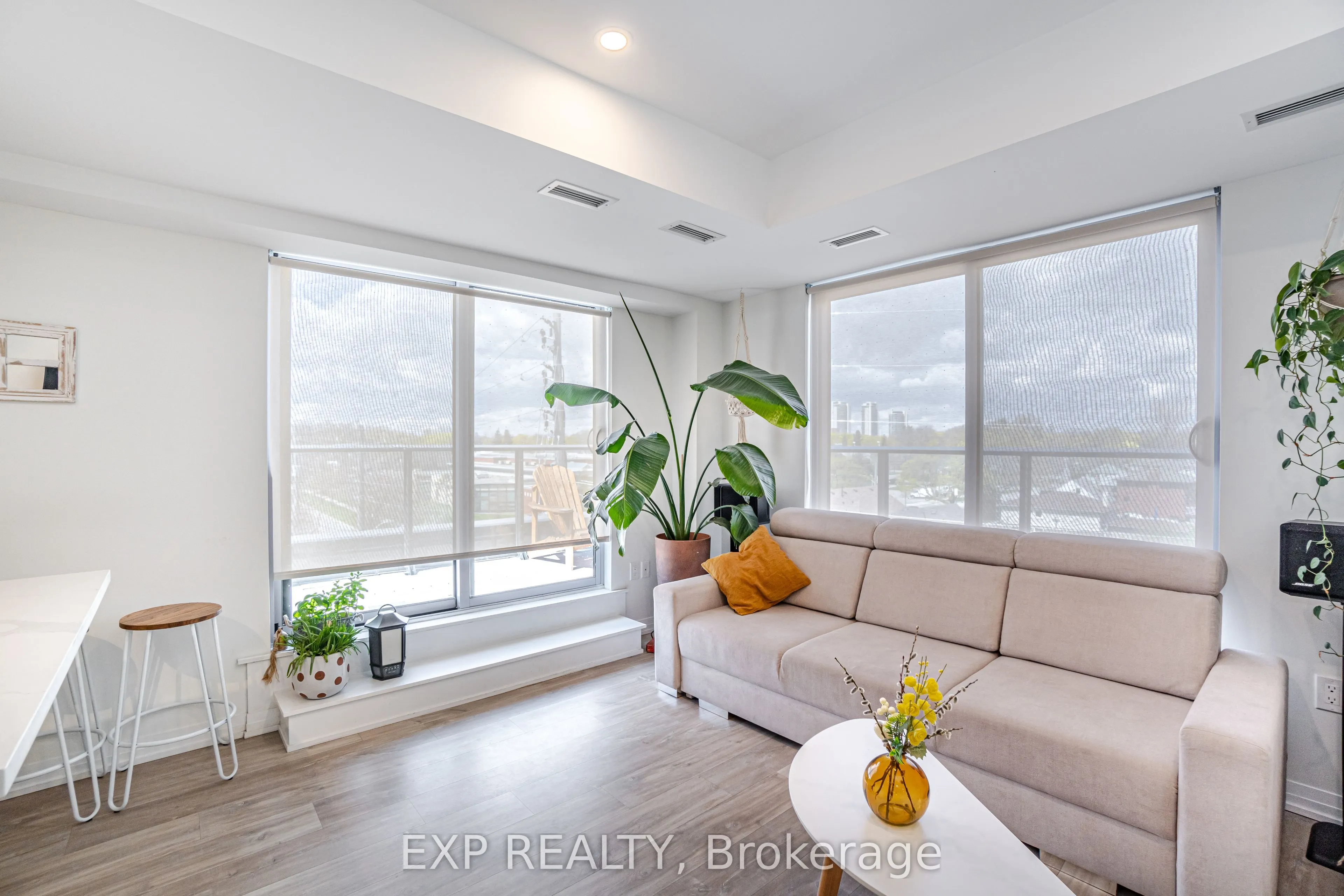 408 Browns Line, #401