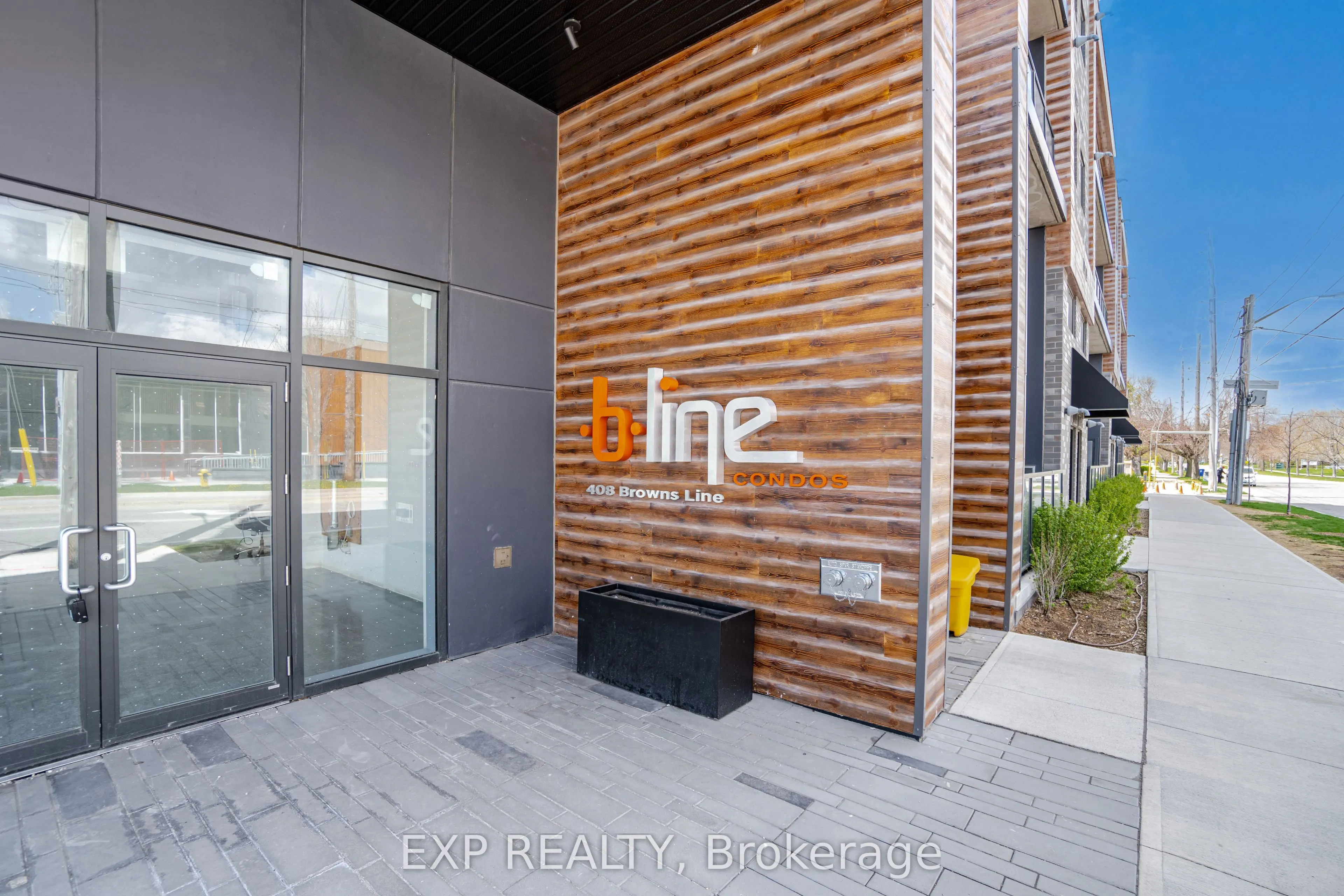 408 Browns Line, #401