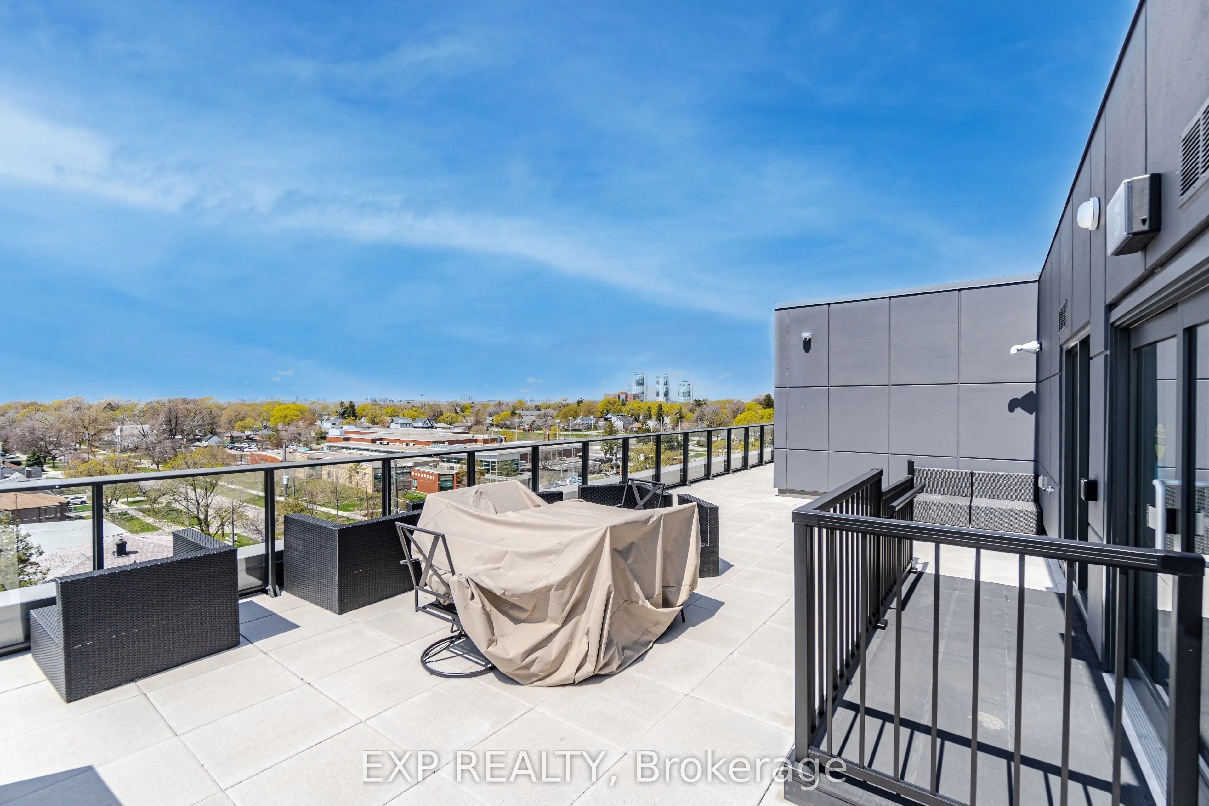 408 Browns Line, #401