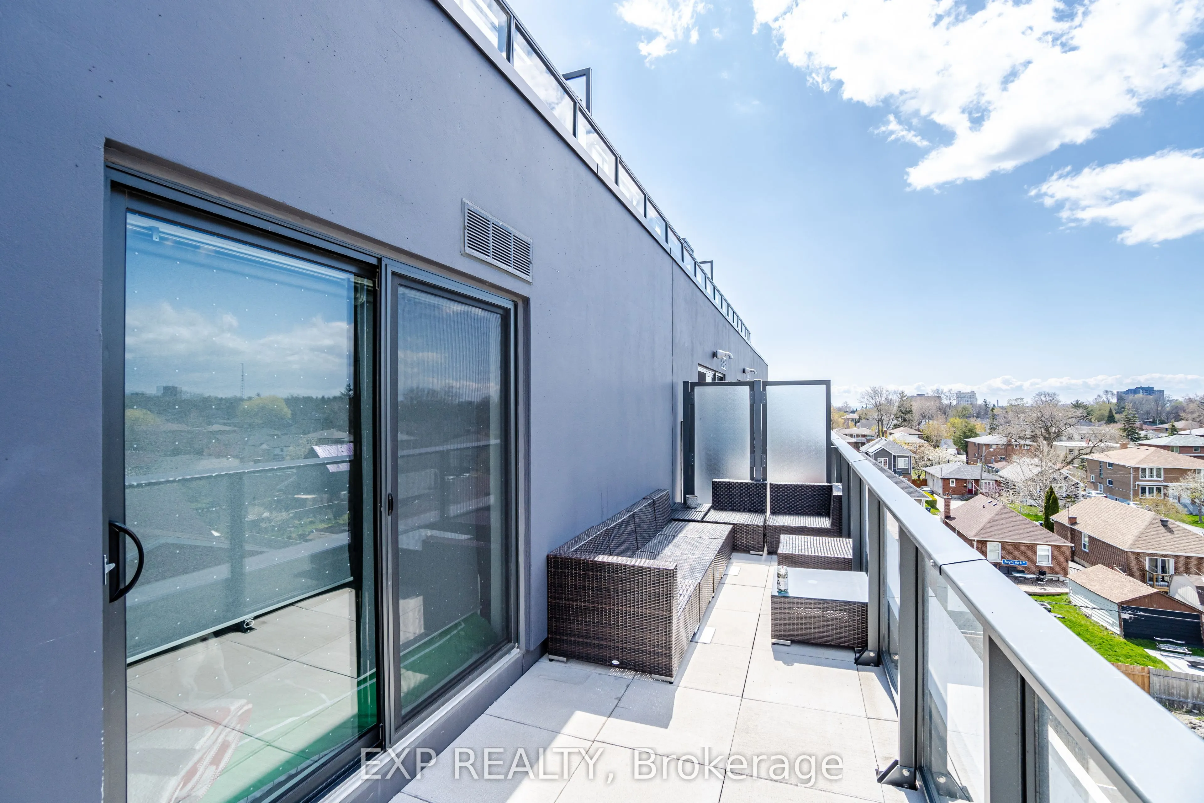 408 Browns Line, #401