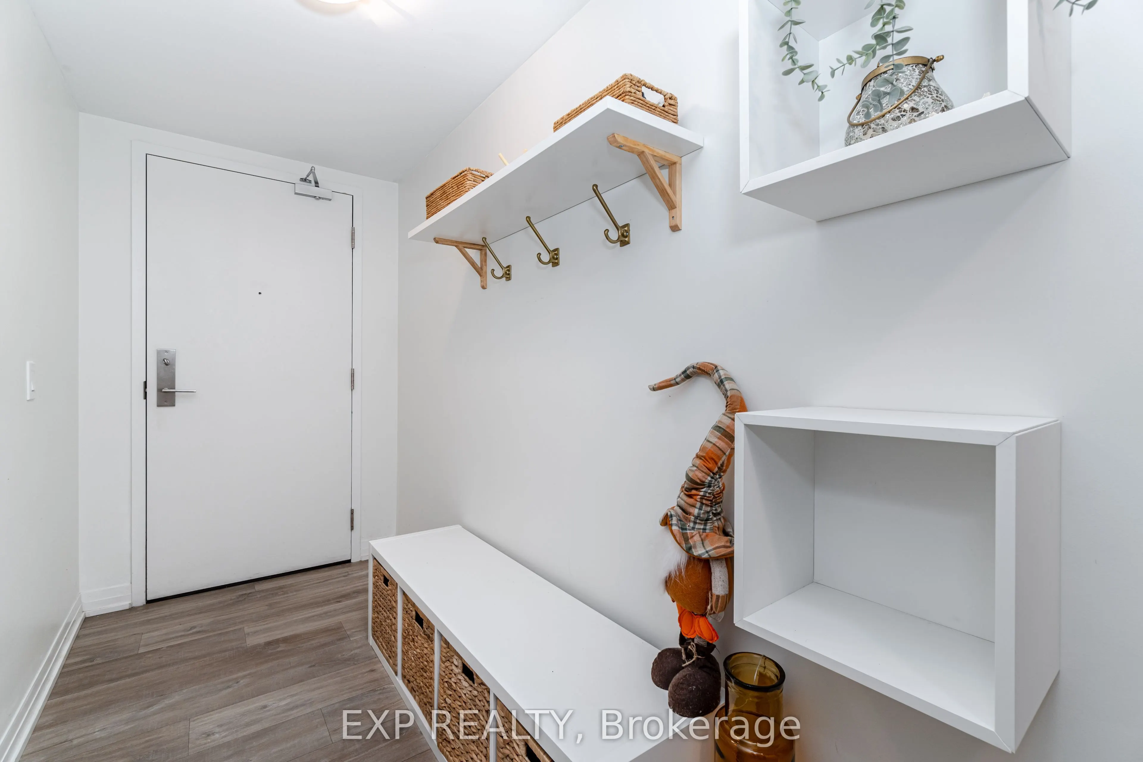 408 Browns Line, #401