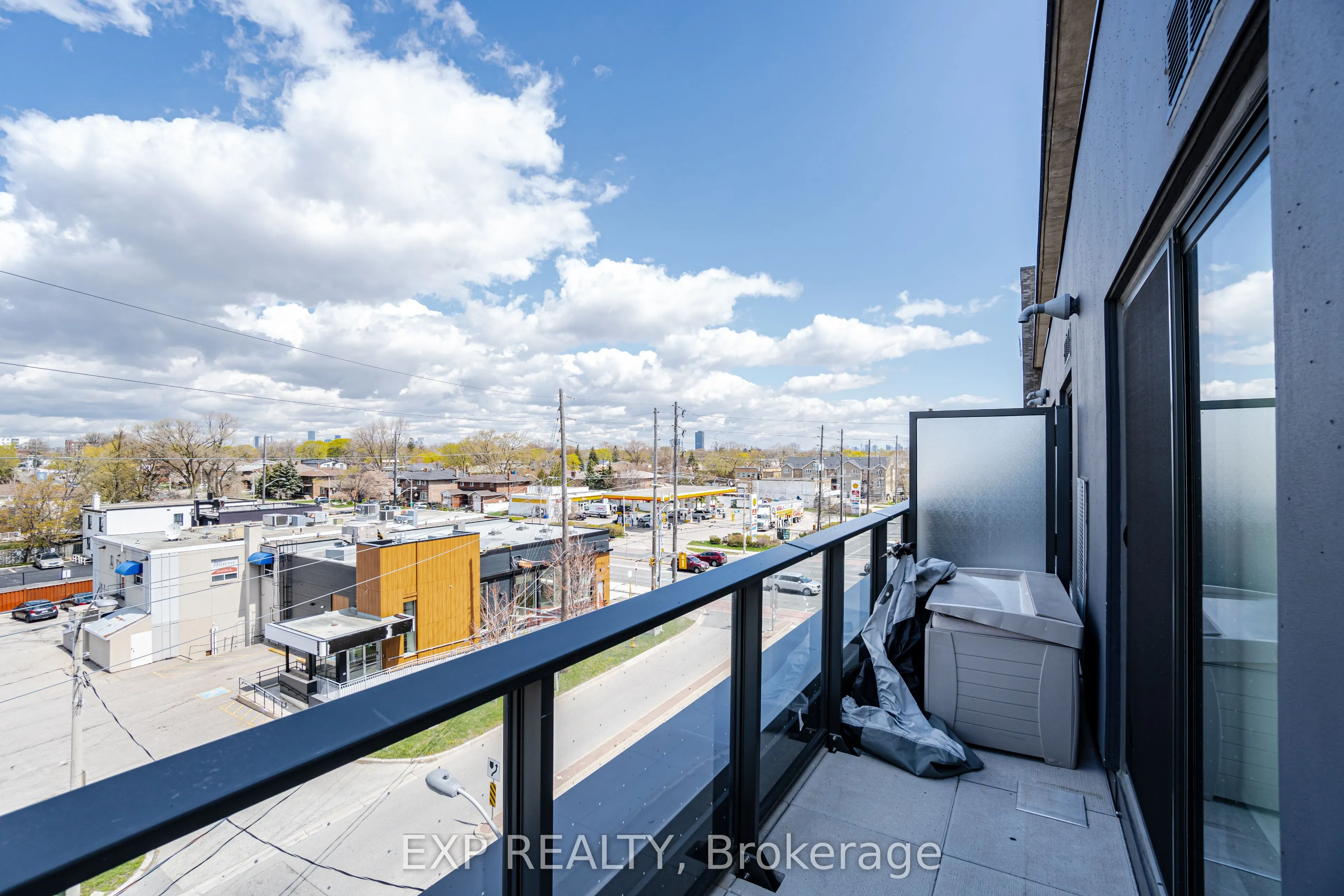408 Browns Line, #401